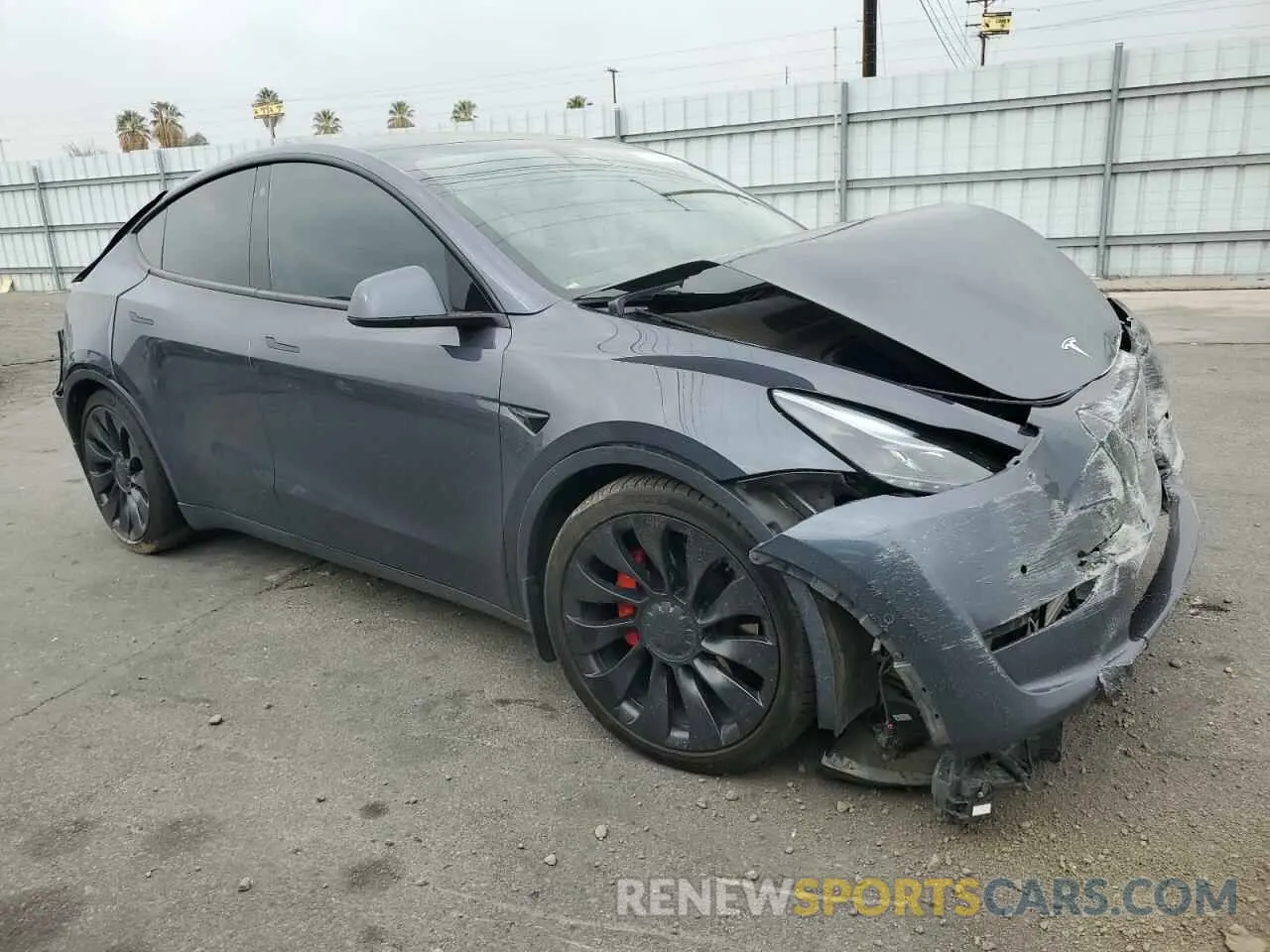 4 Photograph of a damaged car 7SAYGDEF1NF457494 TESLA MODEL Y 2022