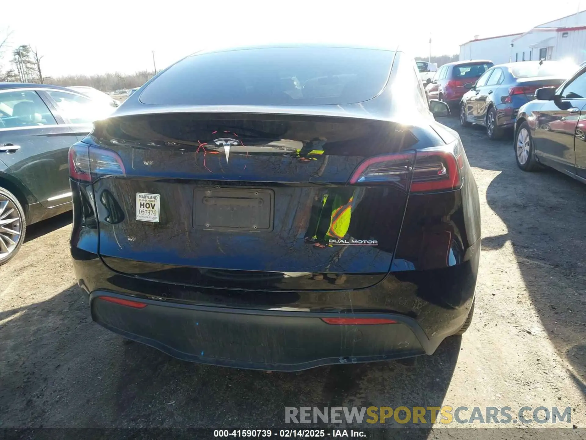 16 Photograph of a damaged car 7SAYGDEF1NF465188 TESLA MODEL Y 2022