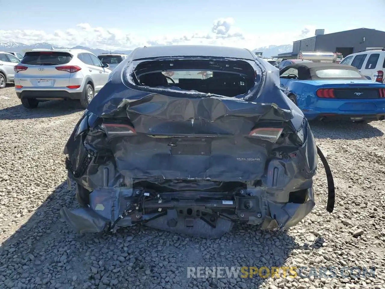 6 Photograph of a damaged car 7SAYGDEF1NF466938 TESLA MODEL Y 2022