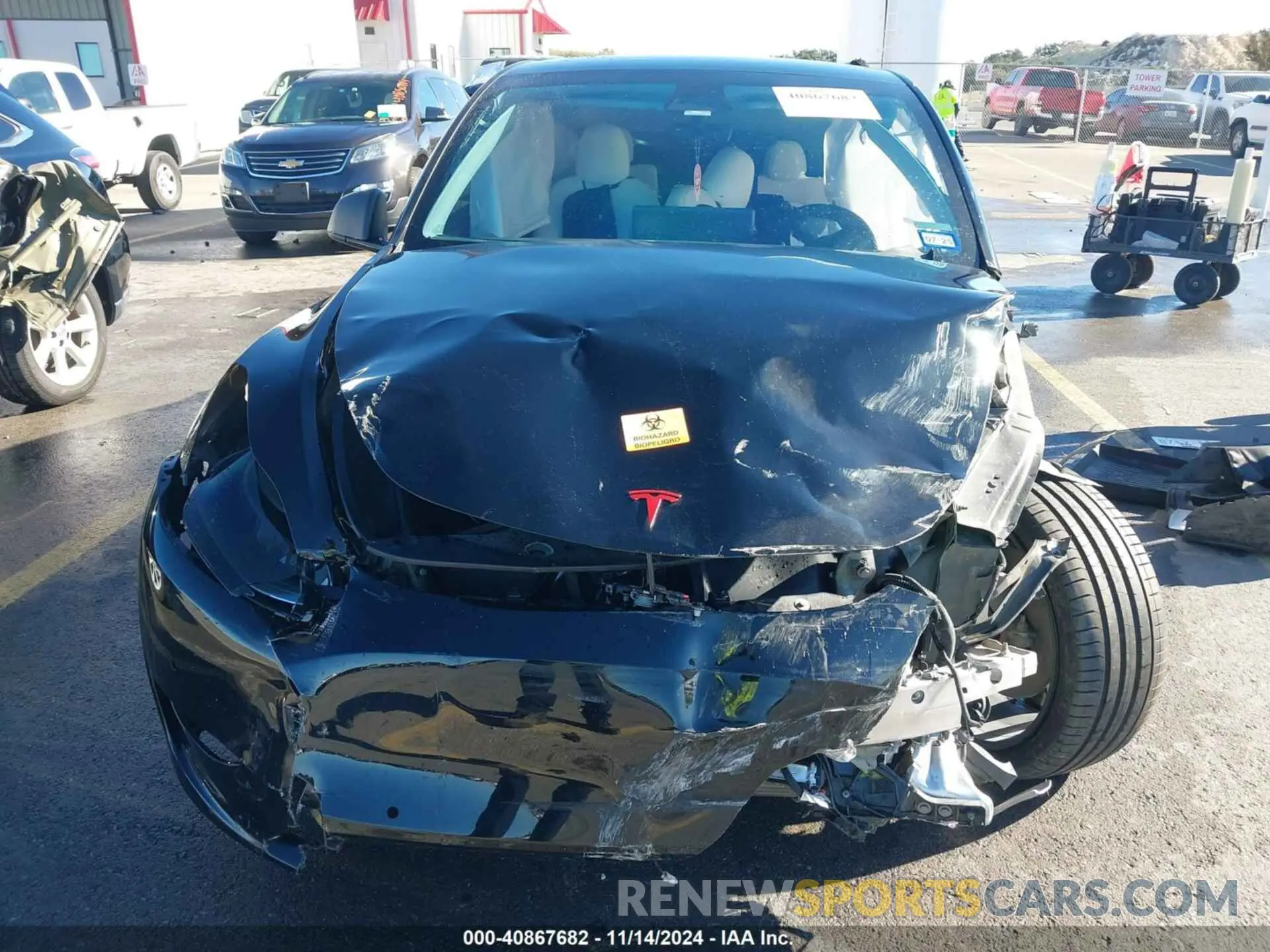 6 Photograph of a damaged car 7SAYGDEF1NF501946 TESLA MODEL Y 2022
