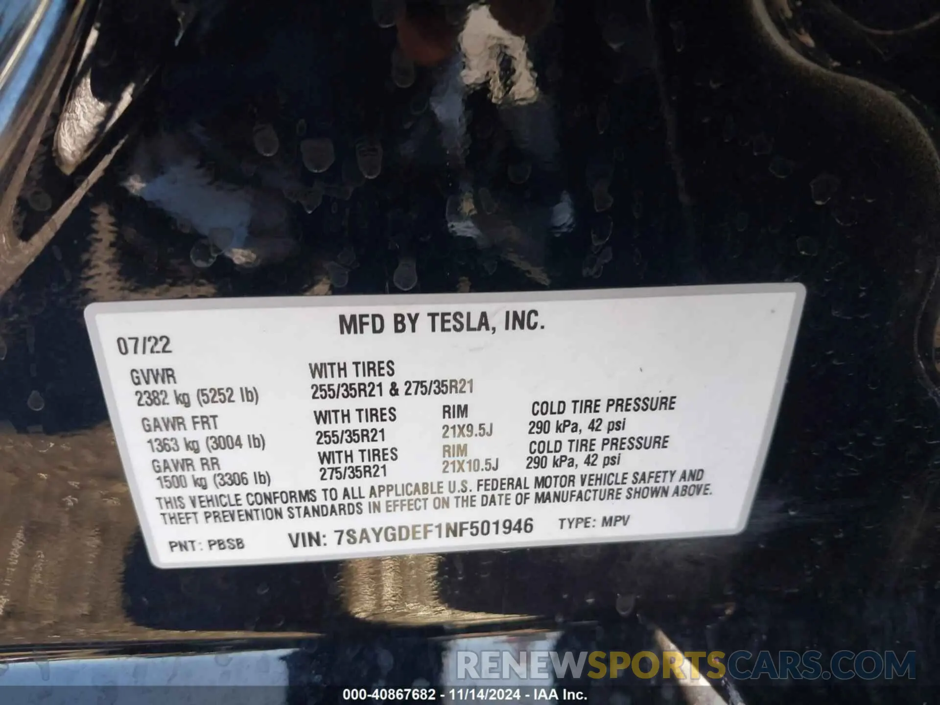 8 Photograph of a damaged car 7SAYGDEF1NF501946 TESLA MODEL Y 2022