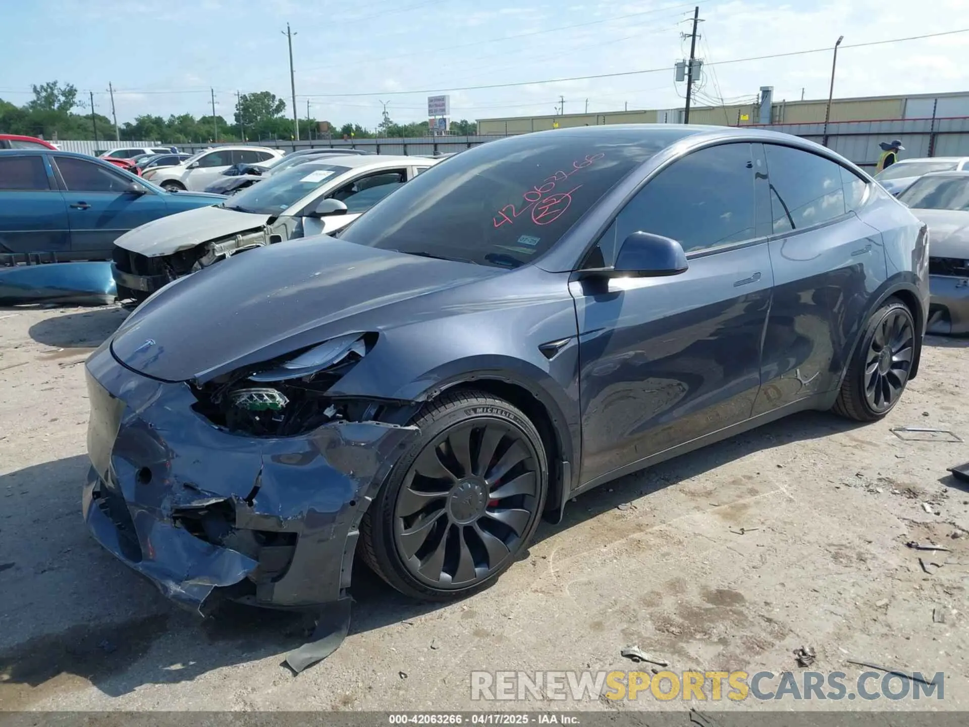 2 Photograph of a damaged car 7SAYGDEF1NF508766 TESLA MODEL Y 2022