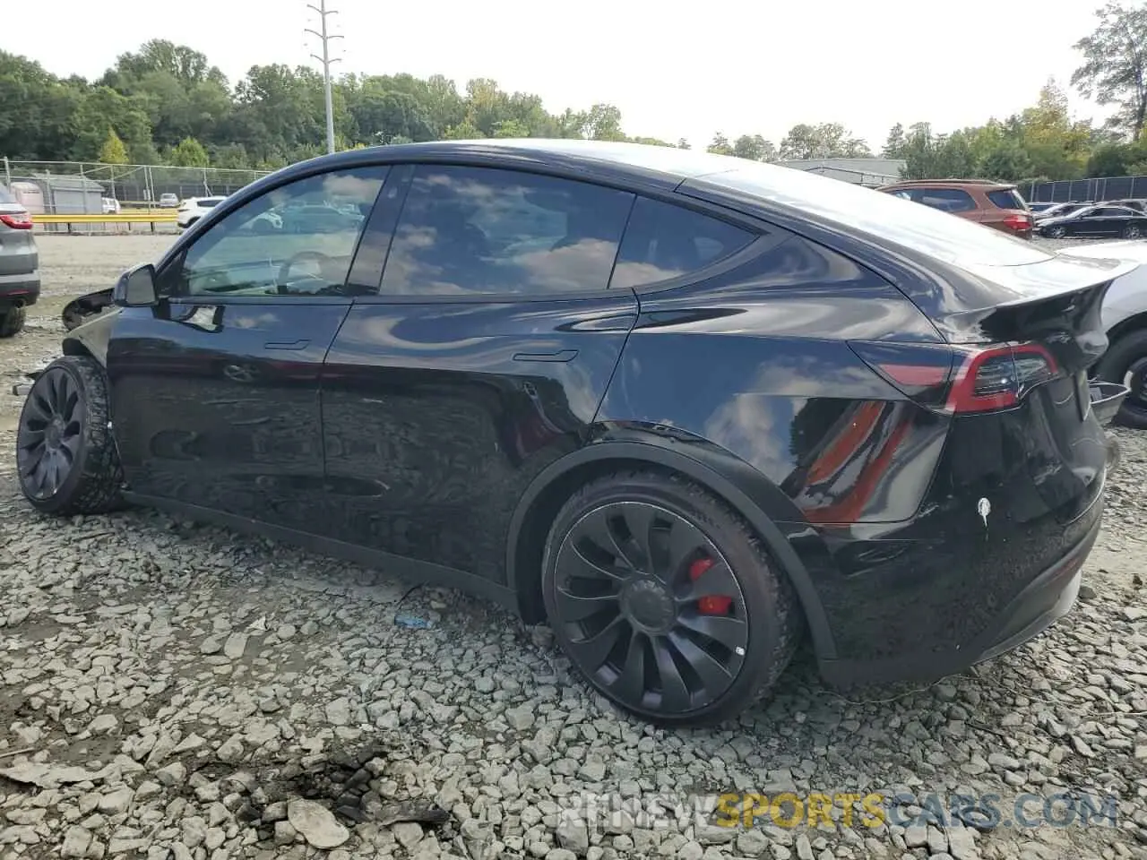 2 Photograph of a damaged car 7SAYGDEF1NF516446 TESLA MODEL Y 2022