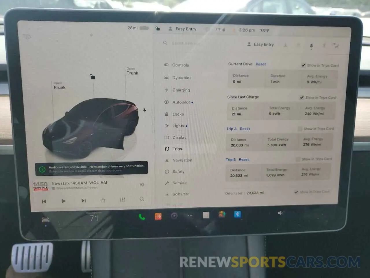 9 Photograph of a damaged car 7SAYGDEF1NF516446 TESLA MODEL Y 2022