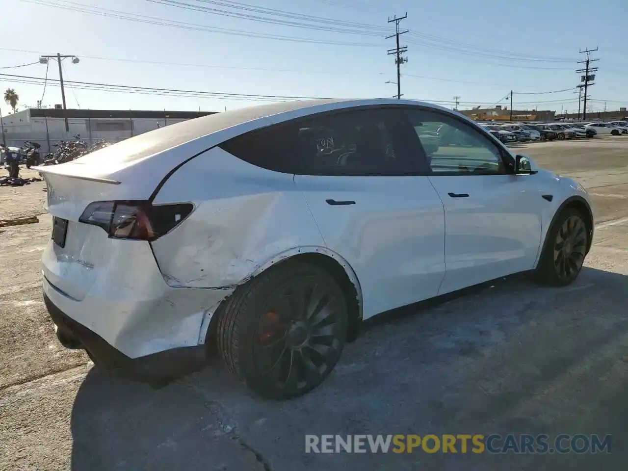 4 Photograph of a damaged car 7SAYGDEF1NF535031 TESLA MODEL Y 2022