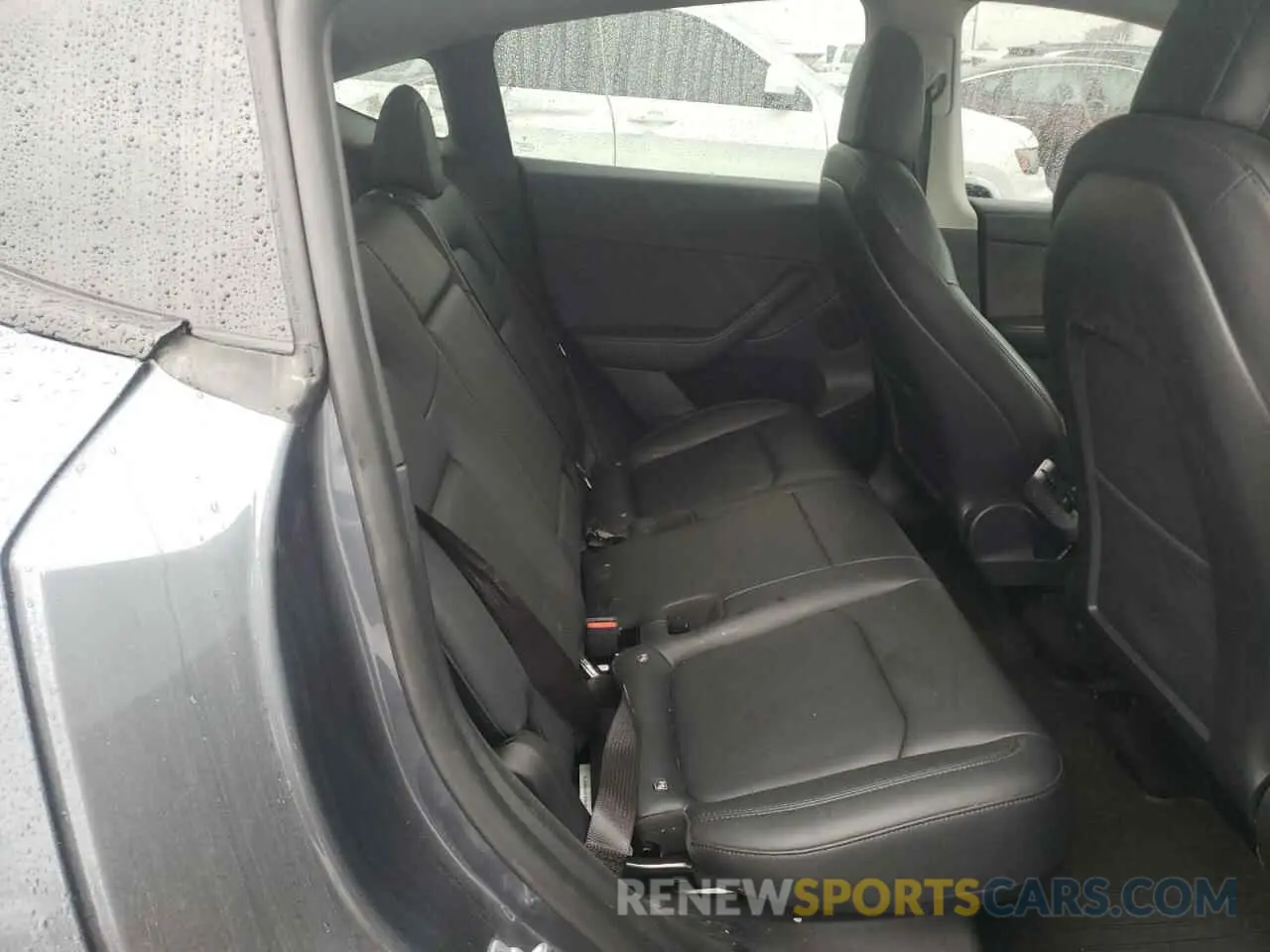 10 Photograph of a damaged car 7SAYGDEF1NF550984 TESLA MODEL Y 2022