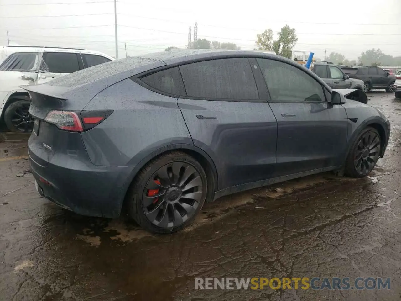 3 Photograph of a damaged car 7SAYGDEF1NF550984 TESLA MODEL Y 2022