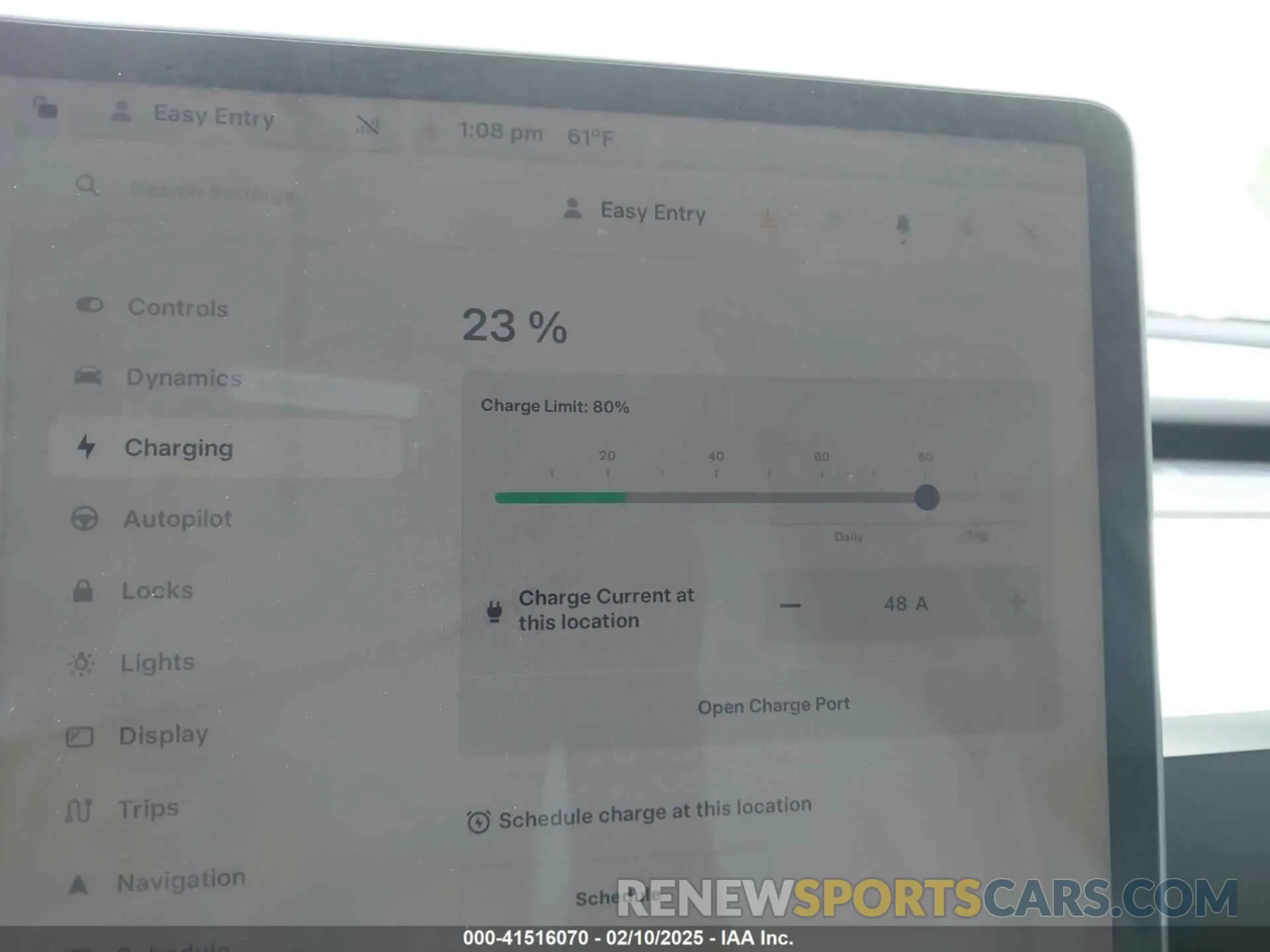 16 Photograph of a damaged car 7SAYGDEF1NF559572 TESLA MODEL Y 2022