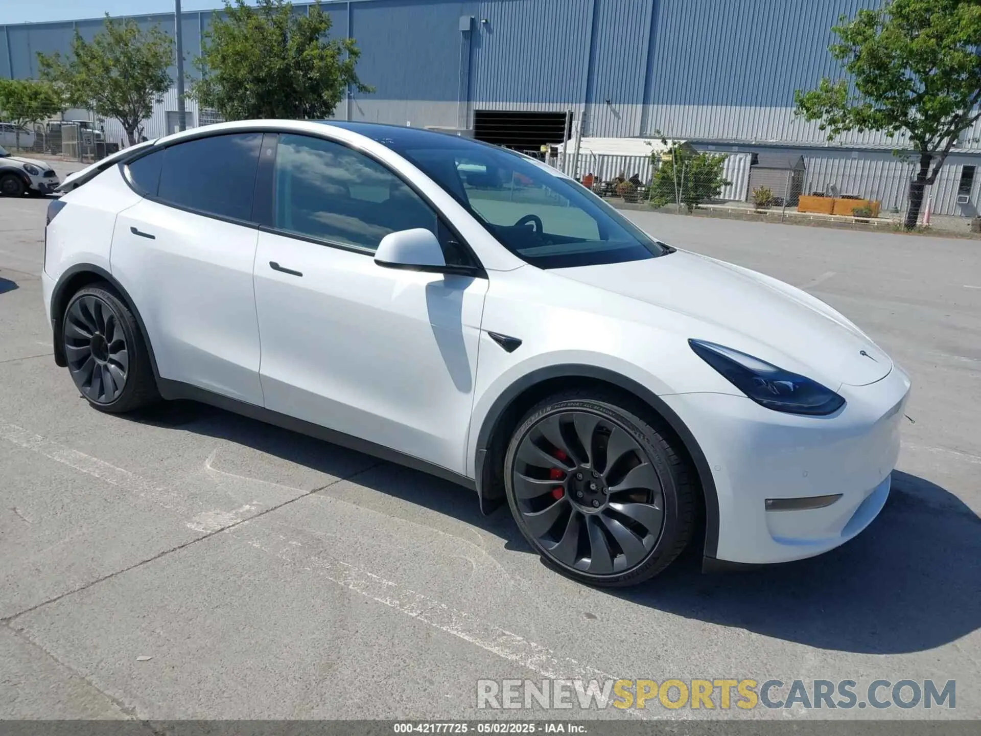 1 Photograph of a damaged car 7SAYGDEF2NF347456 TESLA MODEL Y 2022