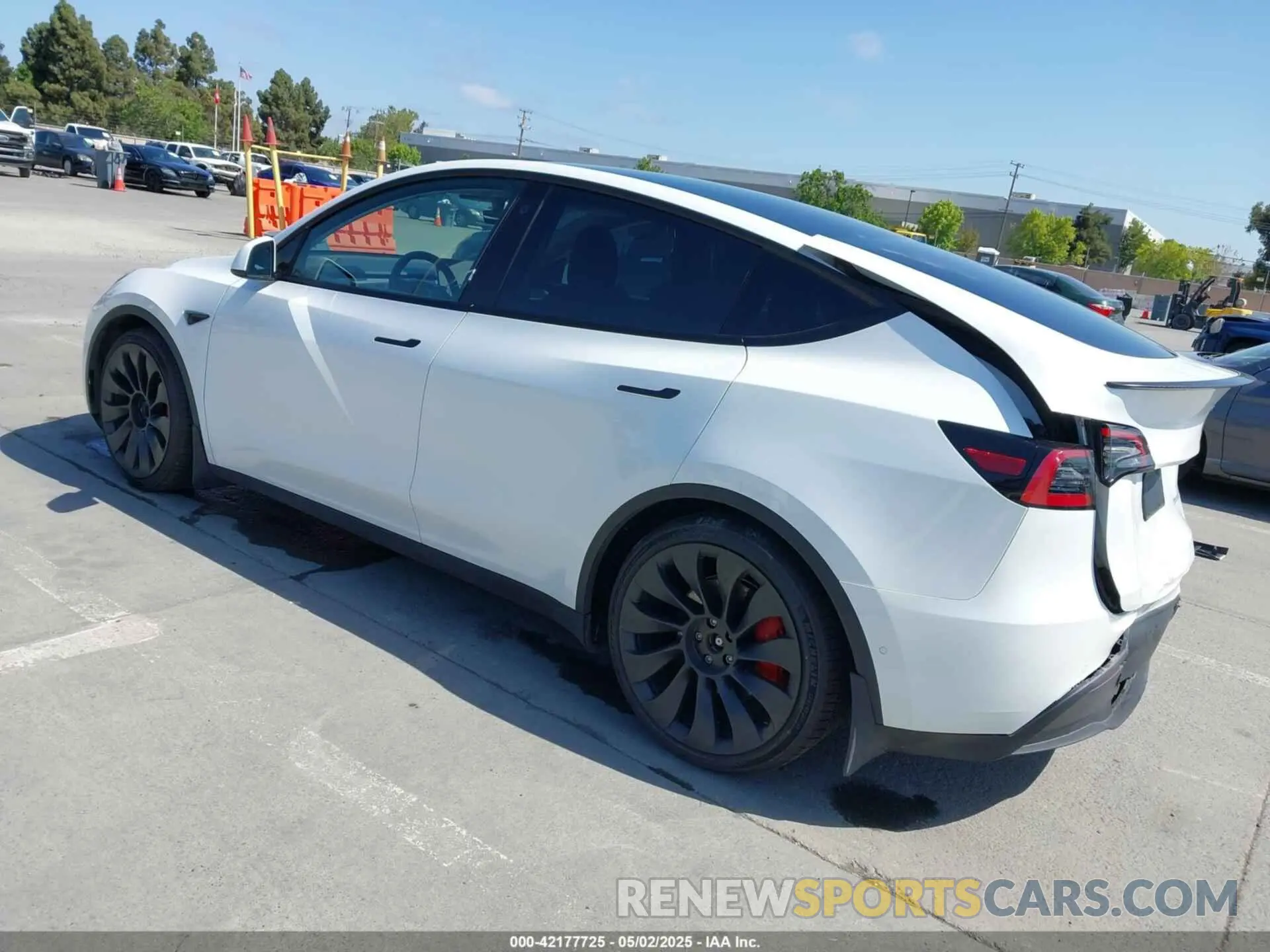 3 Photograph of a damaged car 7SAYGDEF2NF347456 TESLA MODEL Y 2022