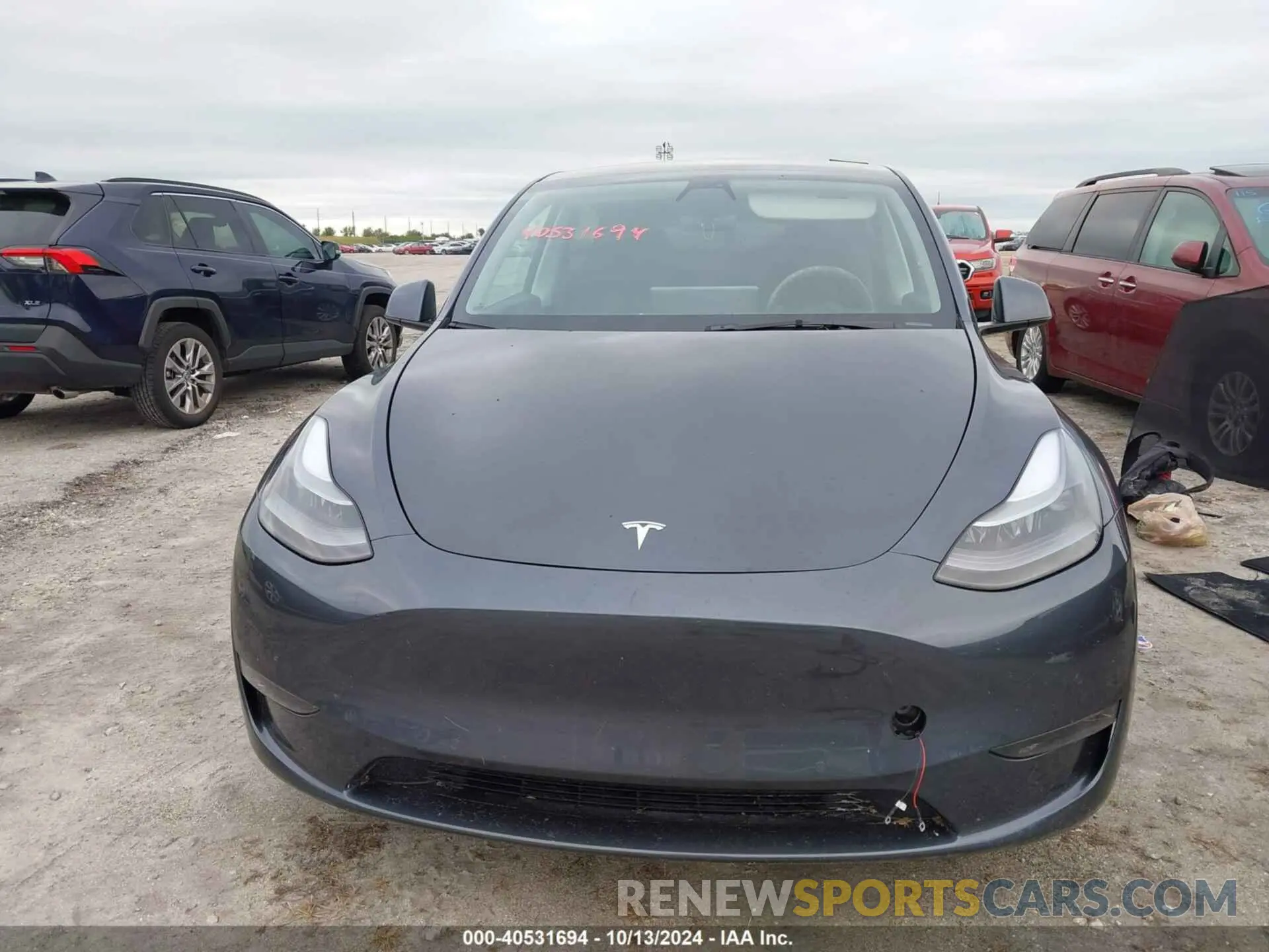6 Photograph of a damaged car 7SAYGDEF2NF372521 TESLA MODEL Y 2022