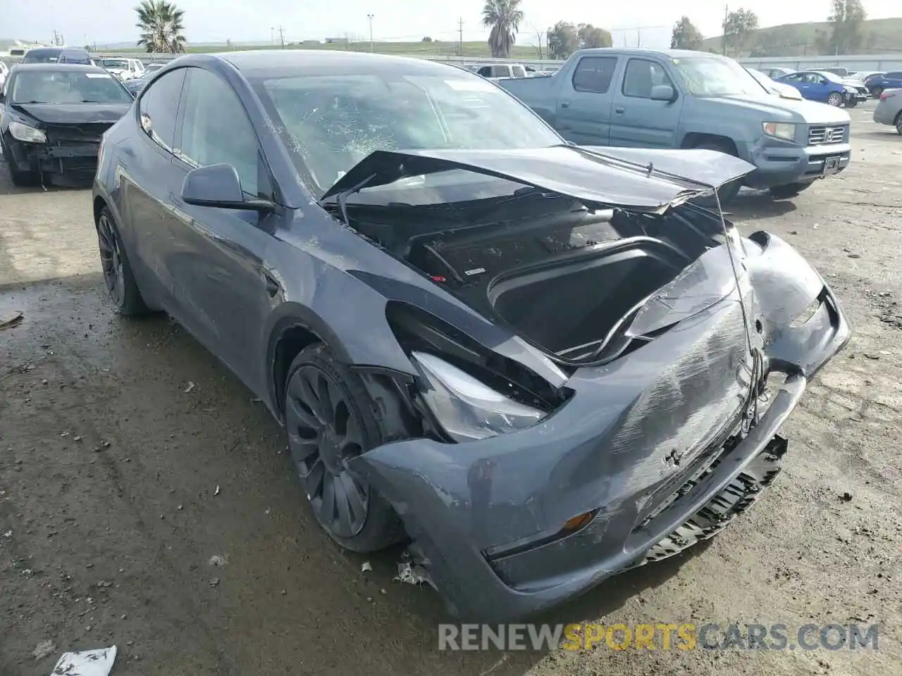 4 Photograph of a damaged car 7SAYGDEF2NF381297 TESLA MODEL Y 2022