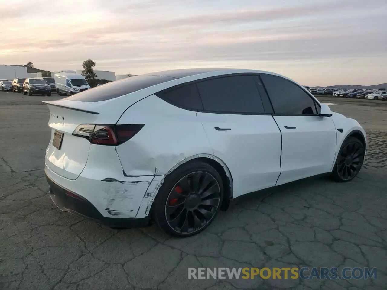 3 Photograph of a damaged car 7SAYGDEF2NF388346 TESLA MODEL Y 2022