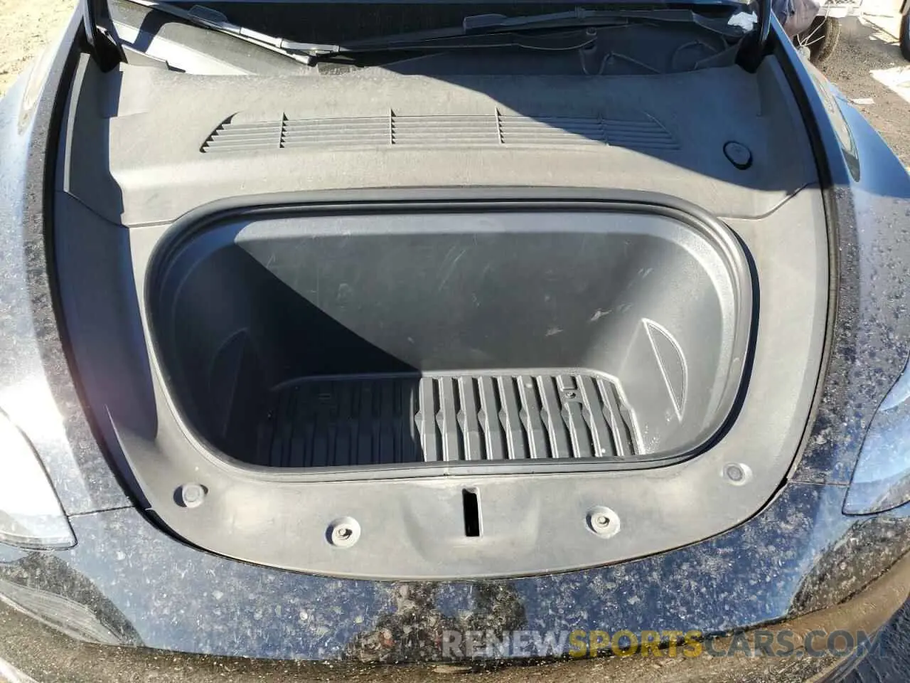 12 Photograph of a damaged car 7SAYGDEF2NF397743 TESLA MODEL Y 2022