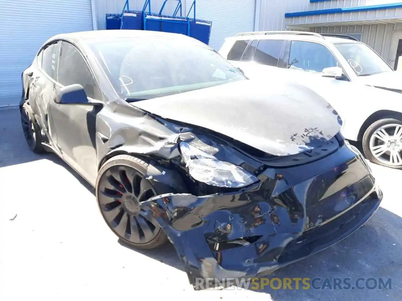 1 Photograph of a damaged car 7SAYGDEF2NF408787 TESLA MODEL Y 2022