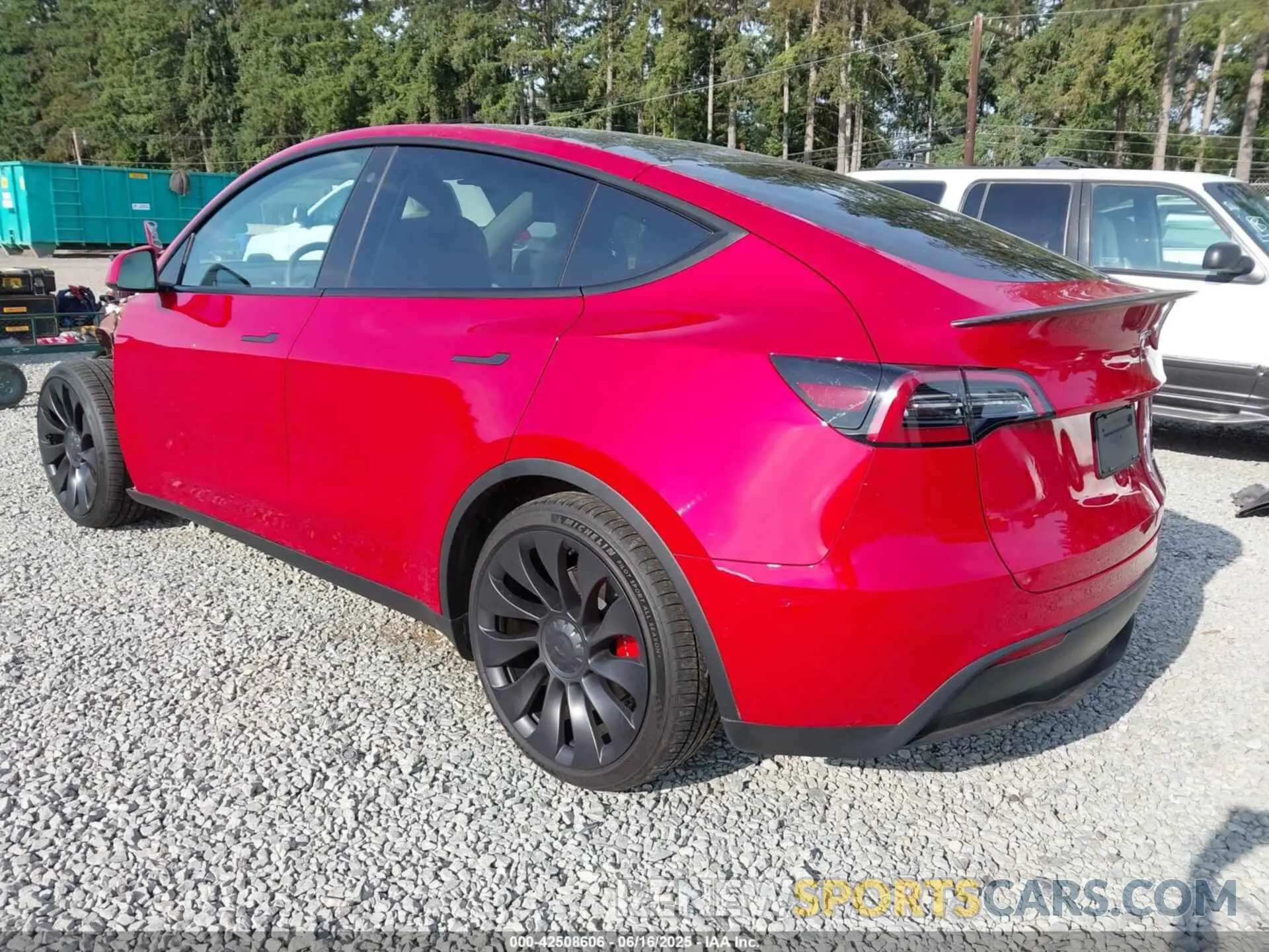 3 Photograph of a damaged car 7SAYGDEF2NF409129 TESLA MODEL Y 2022