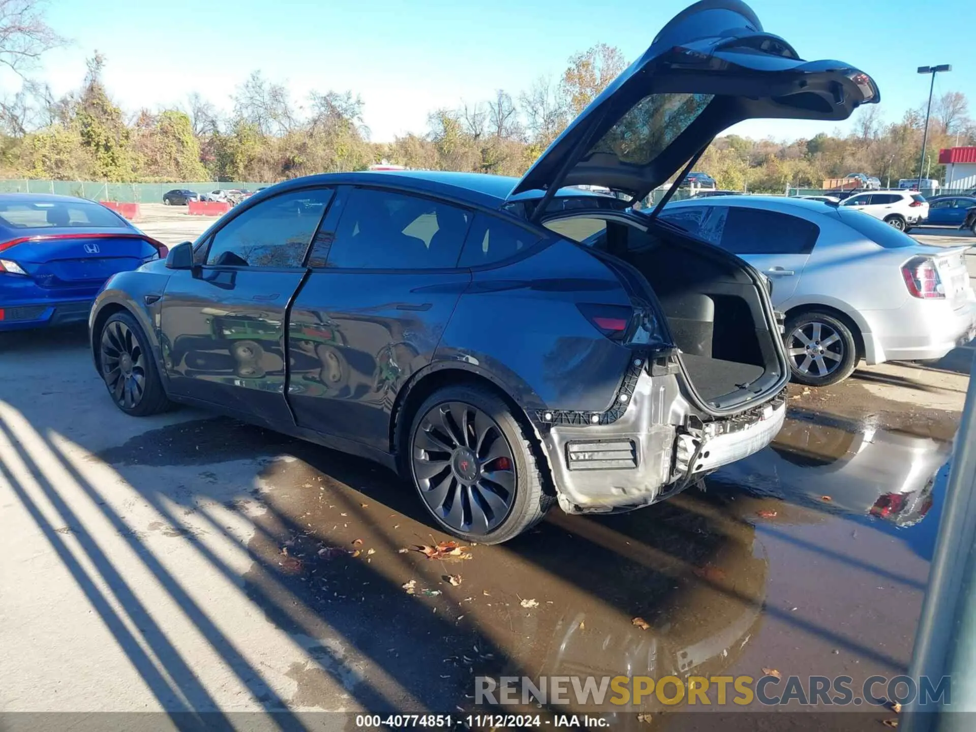 3 Photograph of a damaged car 7SAYGDEF2NF437416 TESLA MODEL Y 2022