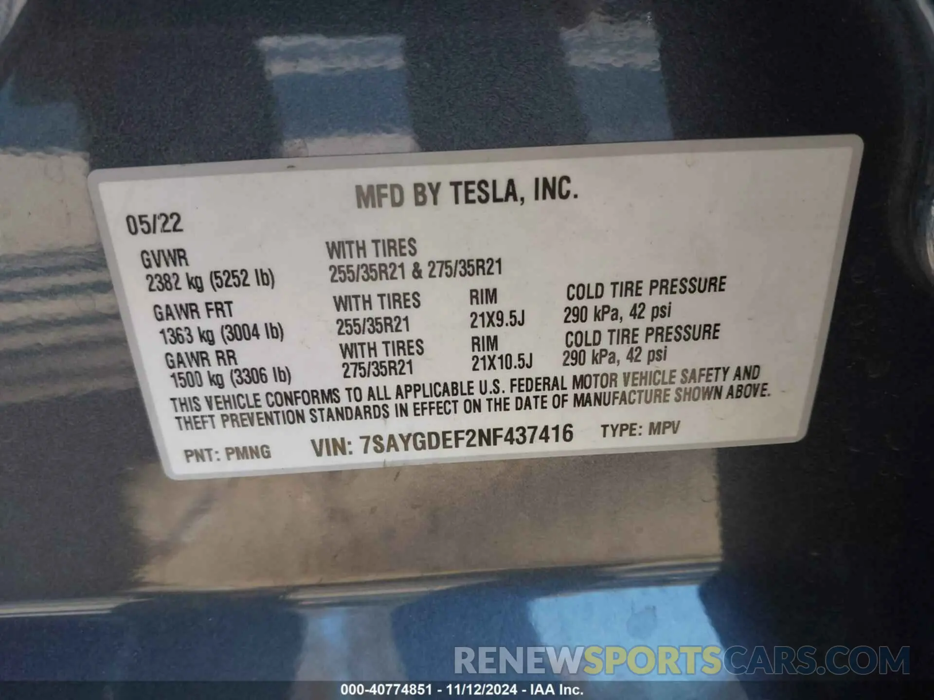 9 Photograph of a damaged car 7SAYGDEF2NF437416 TESLA MODEL Y 2022