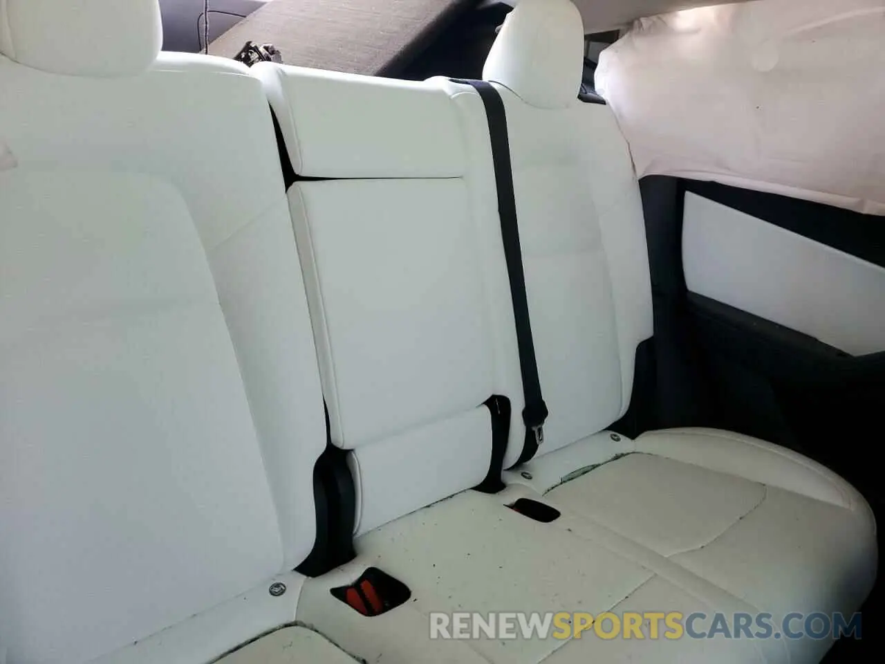 10 Photograph of a damaged car 7SAYGDEF2NF448013 TESLA MODEL Y 2022