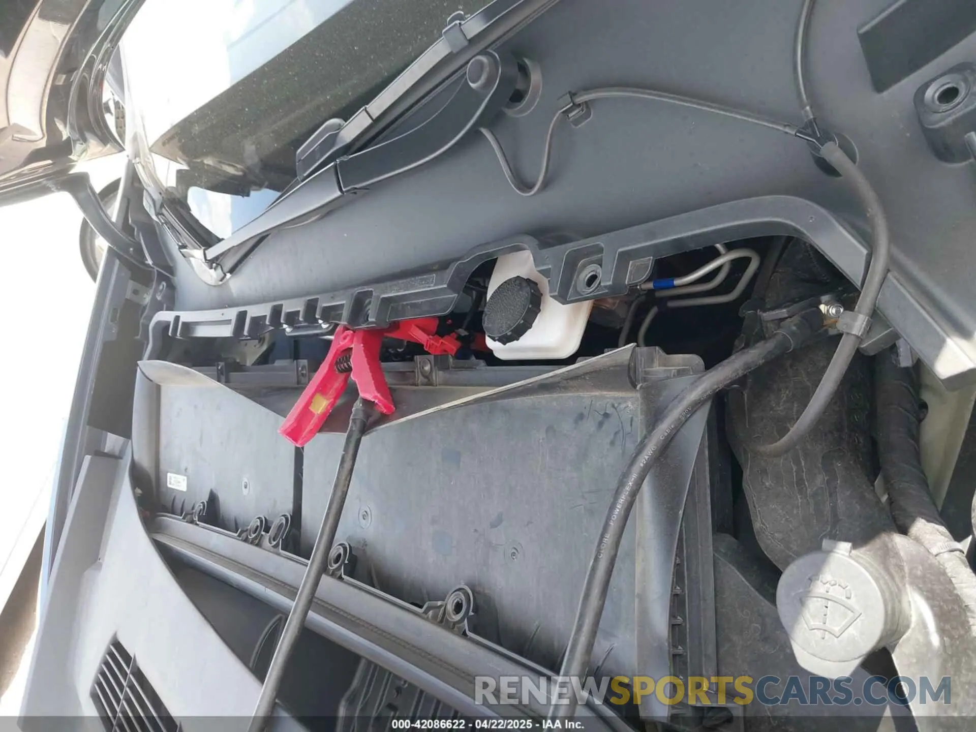 10 Photograph of a damaged car 7SAYGDEF2NF454099 TESLA MODEL Y 2022