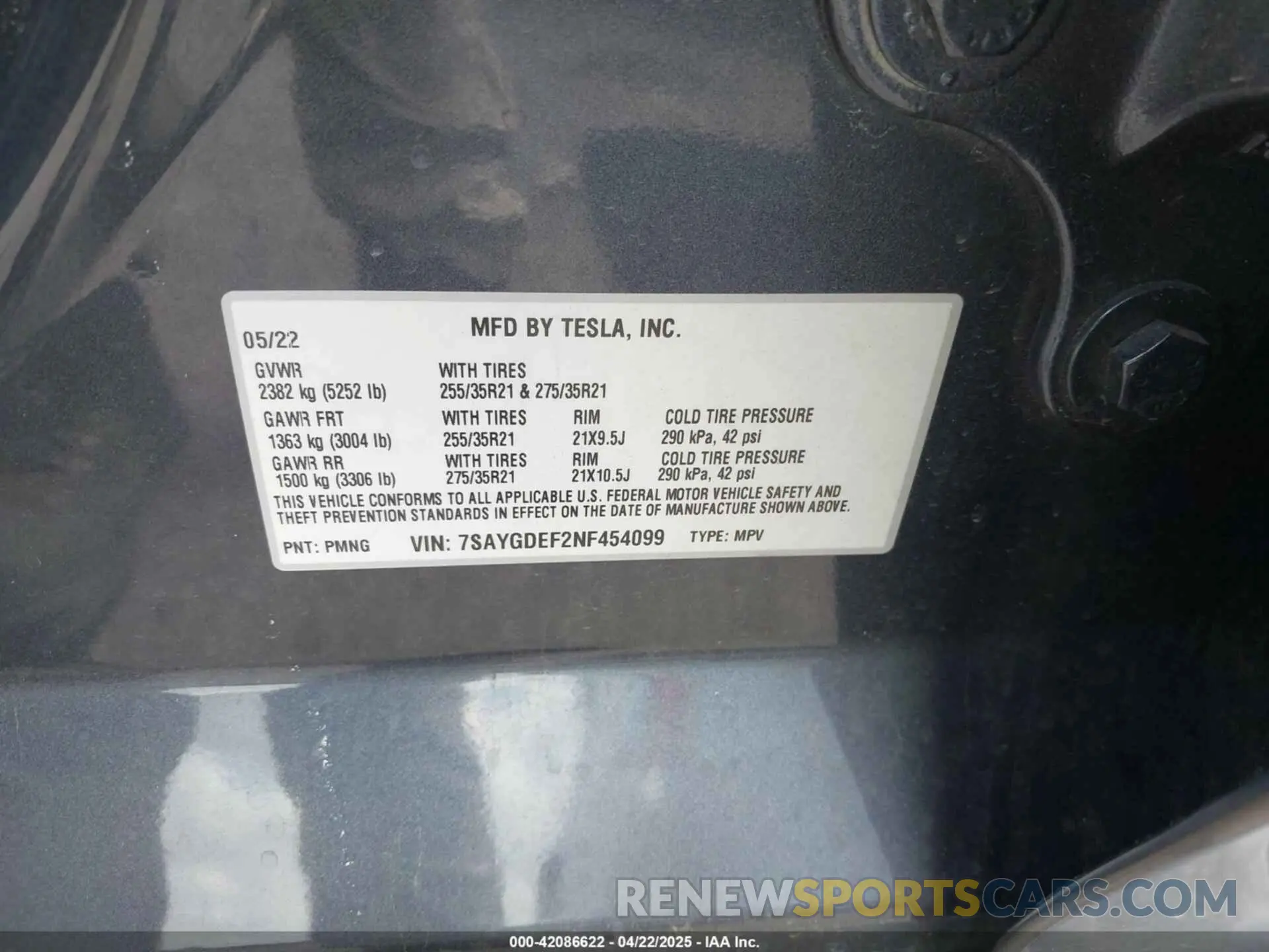 9 Photograph of a damaged car 7SAYGDEF2NF454099 TESLA MODEL Y 2022