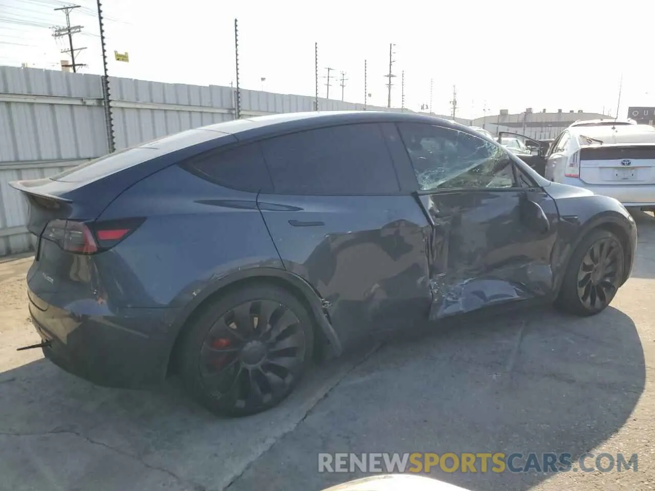 3 Photograph of a damaged car 7SAYGDEF2NF455902 TESLA MODEL Y 2022