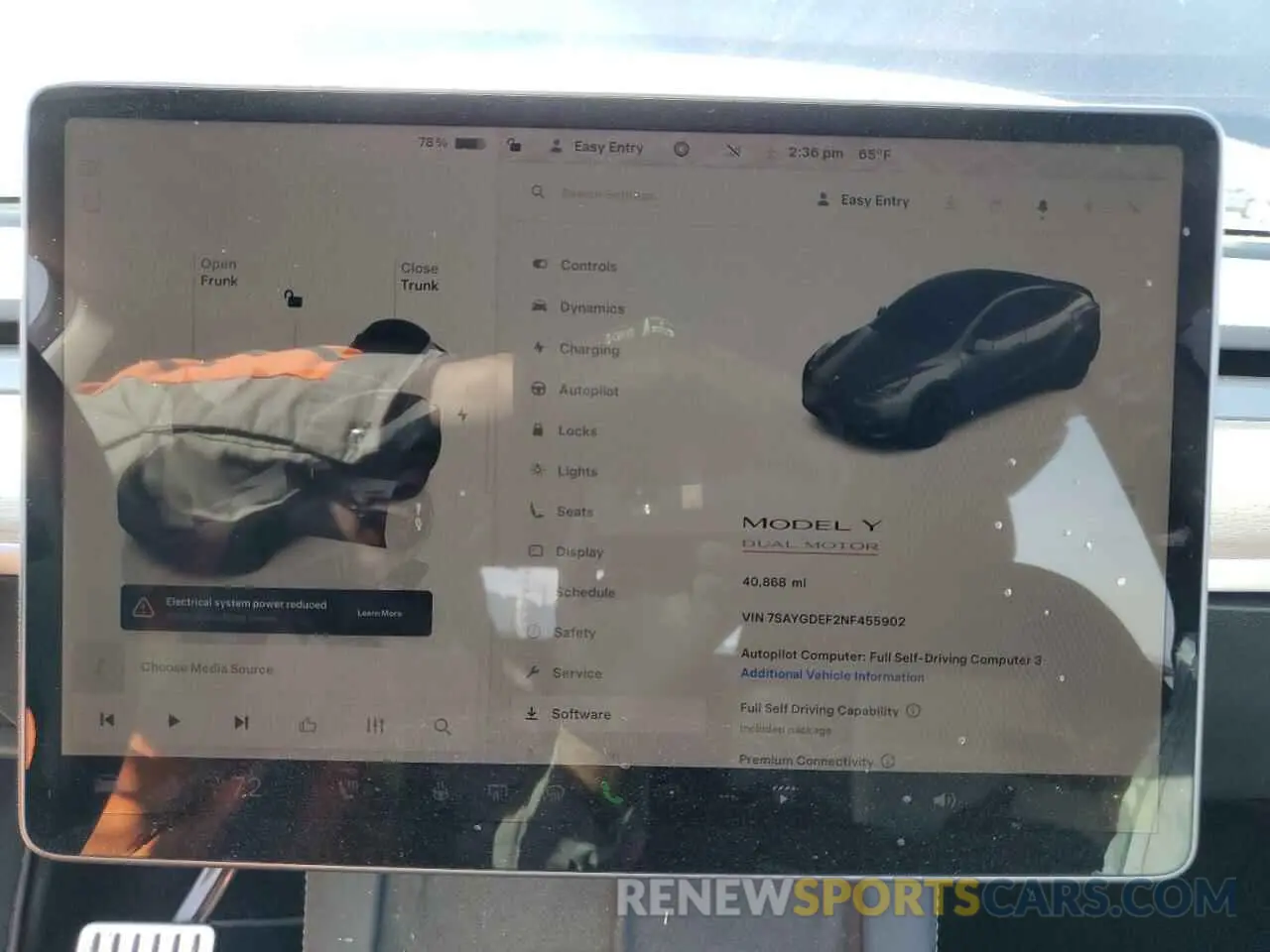 9 Photograph of a damaged car 7SAYGDEF2NF455902 TESLA MODEL Y 2022
