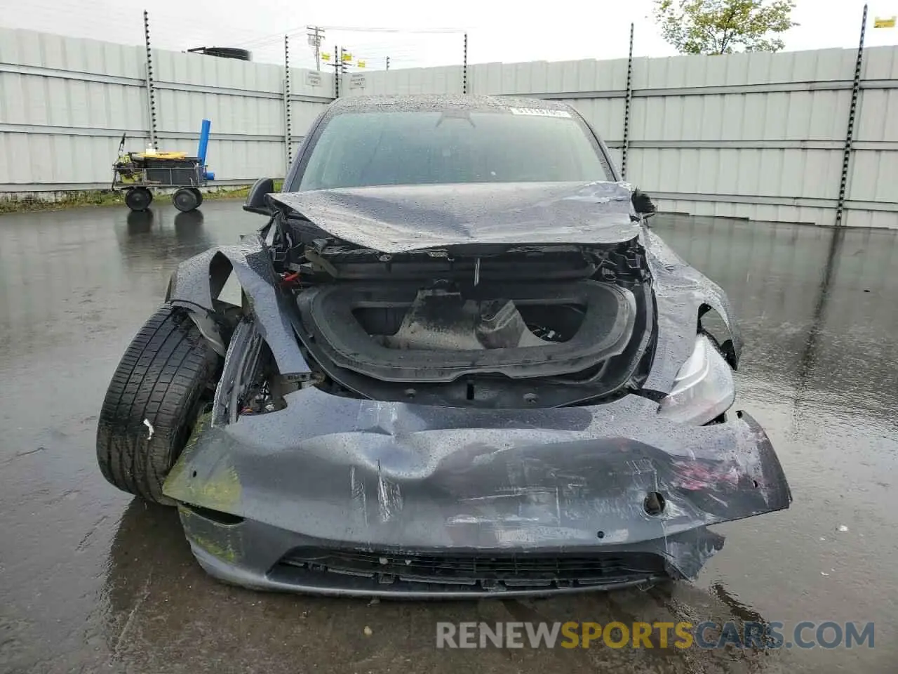 5 Photograph of a damaged car 7SAYGDEF2NF488043 TESLA MODEL Y 2022