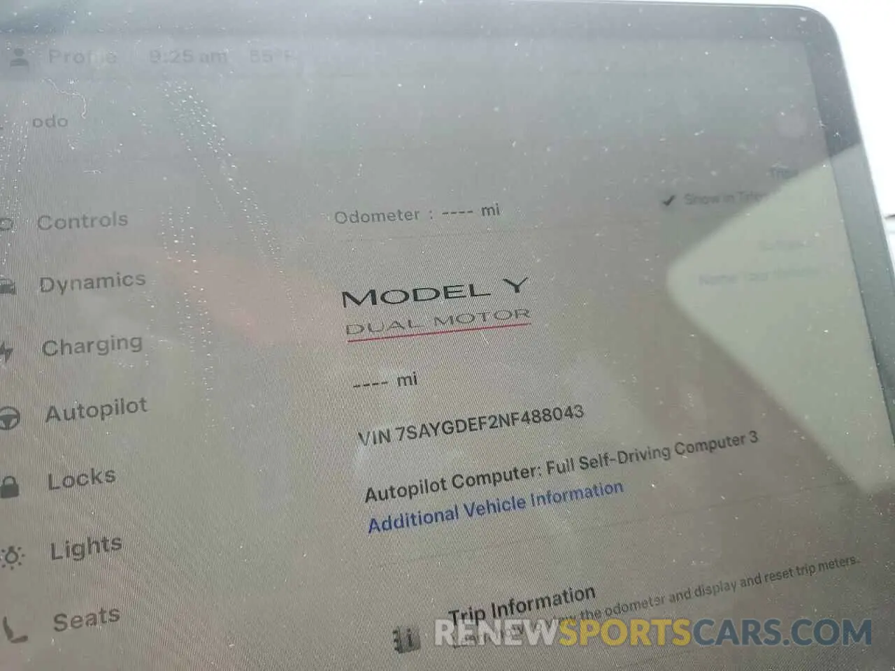 9 Photograph of a damaged car 7SAYGDEF2NF488043 TESLA MODEL Y 2022