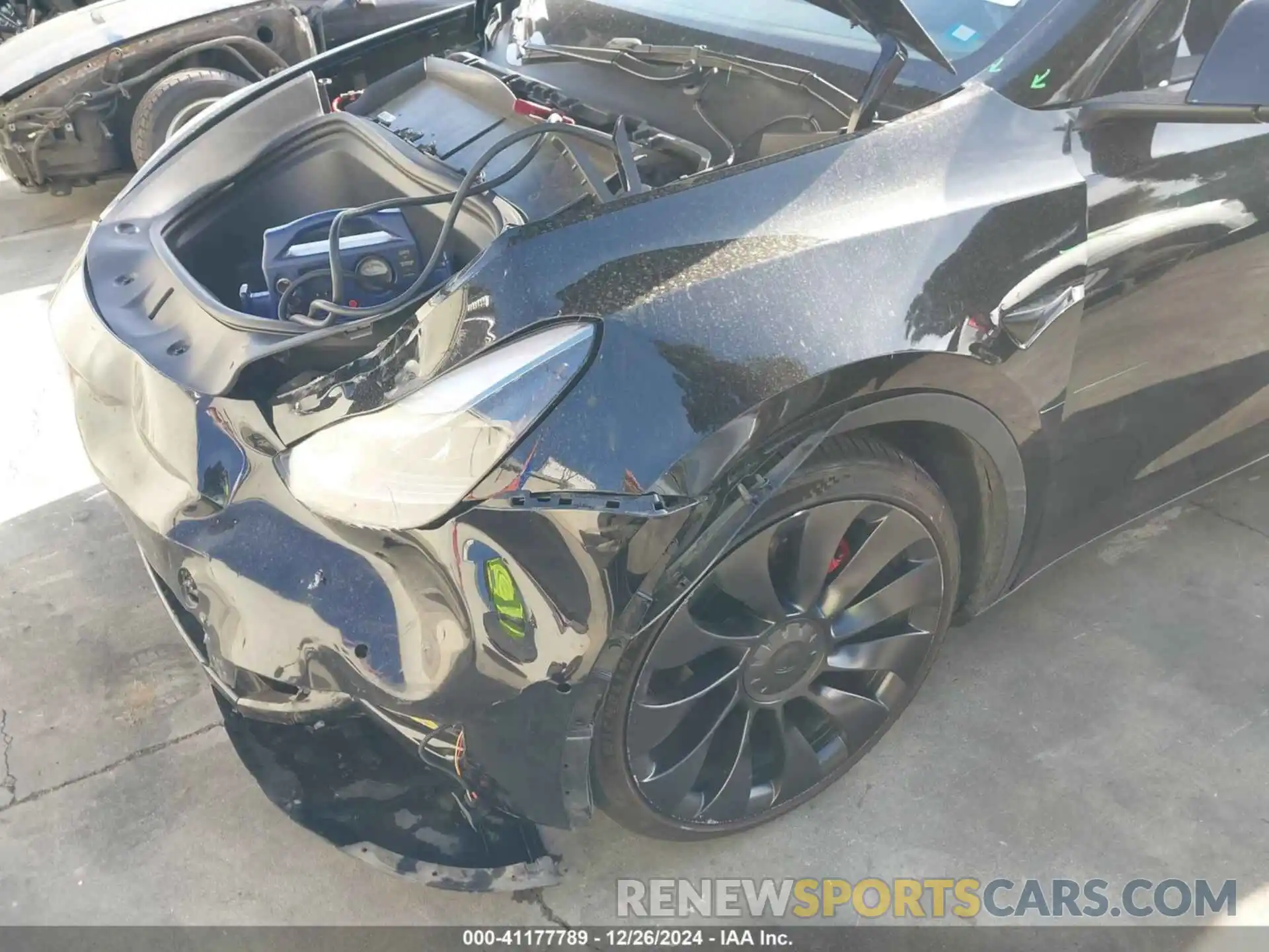 6 Photograph of a damaged car 7SAYGDEF2NF512518 TESLA MODEL Y 2022