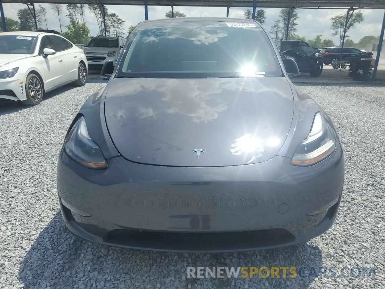 5 Photograph of a damaged car 7SAYGDEF2NF518223 TESLA MODEL Y 2022