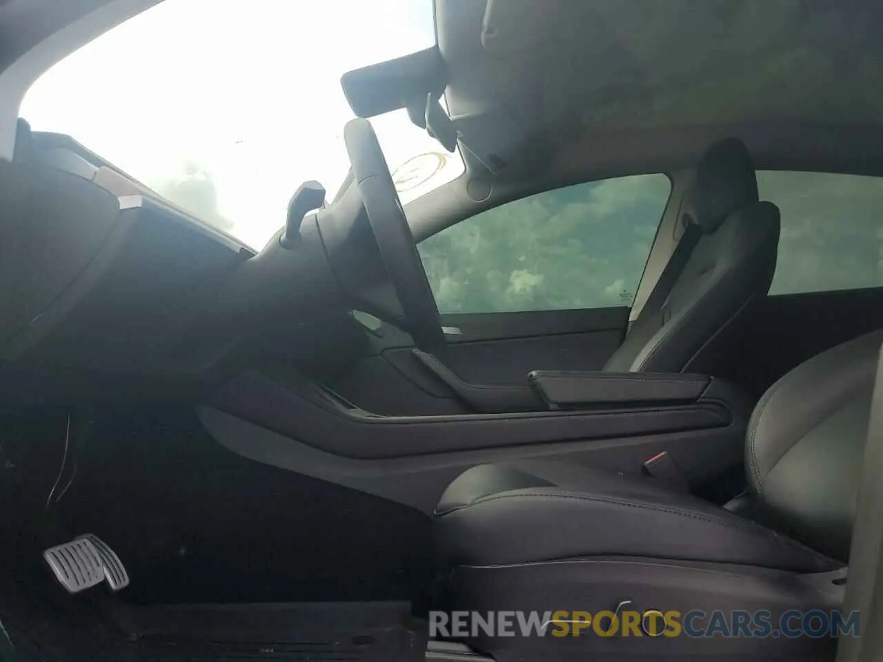 7 Photograph of a damaged car 7SAYGDEF2NF518223 TESLA MODEL Y 2022