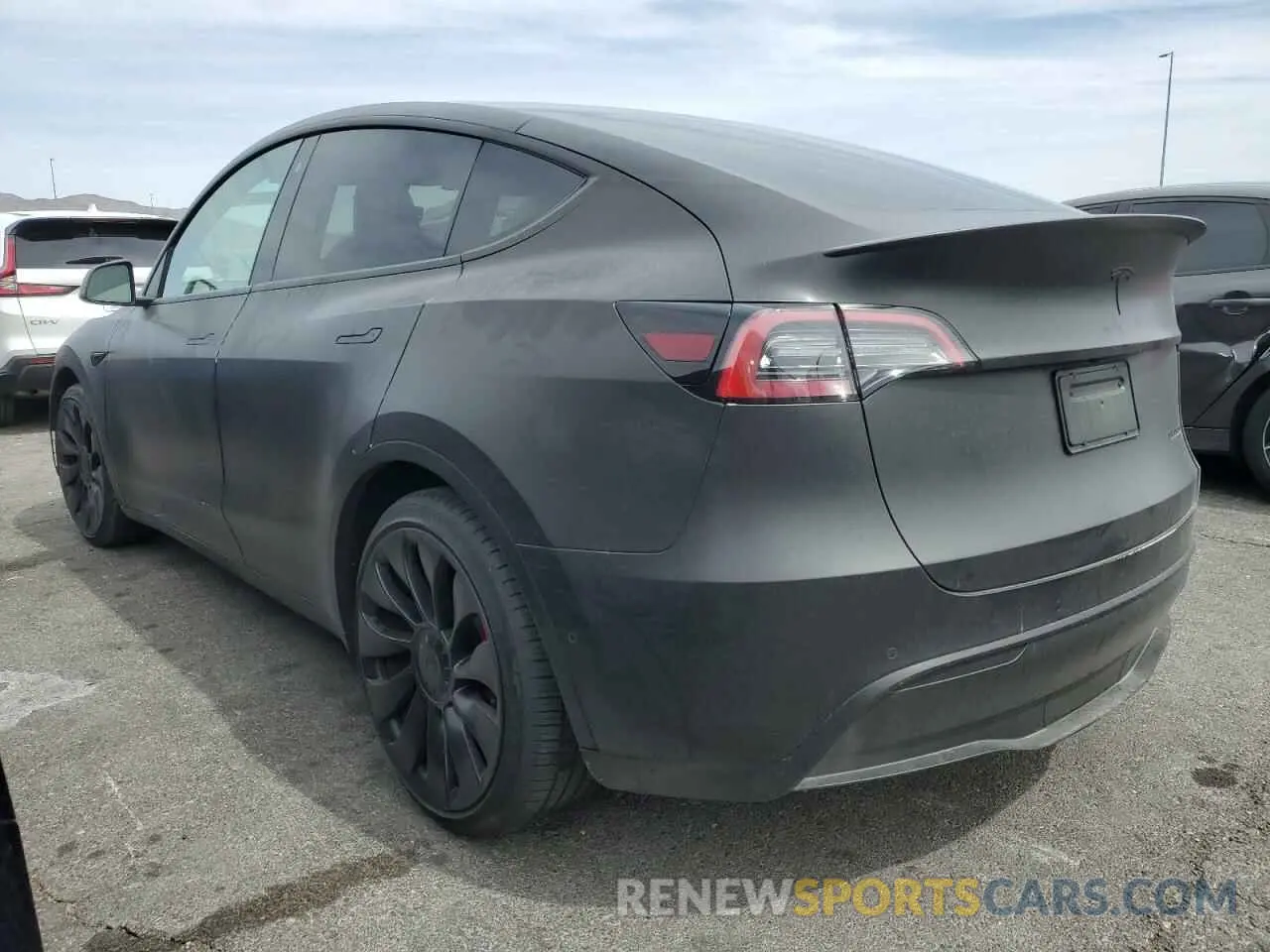 2 Photograph of a damaged car 7SAYGDEF2NF541923 TESLA MODEL Y 2022