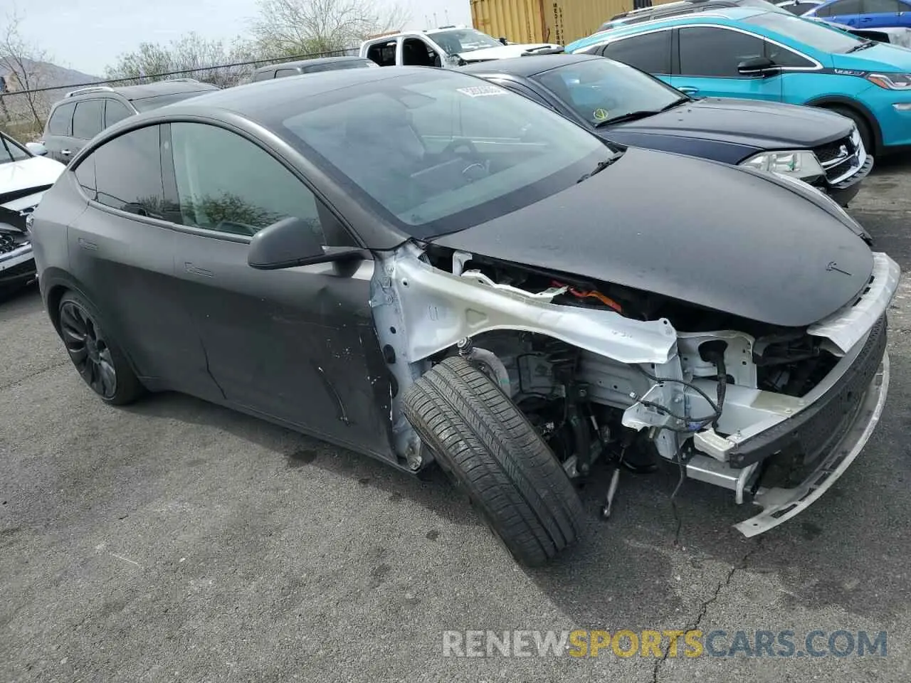 4 Photograph of a damaged car 7SAYGDEF2NF541923 TESLA MODEL Y 2022
