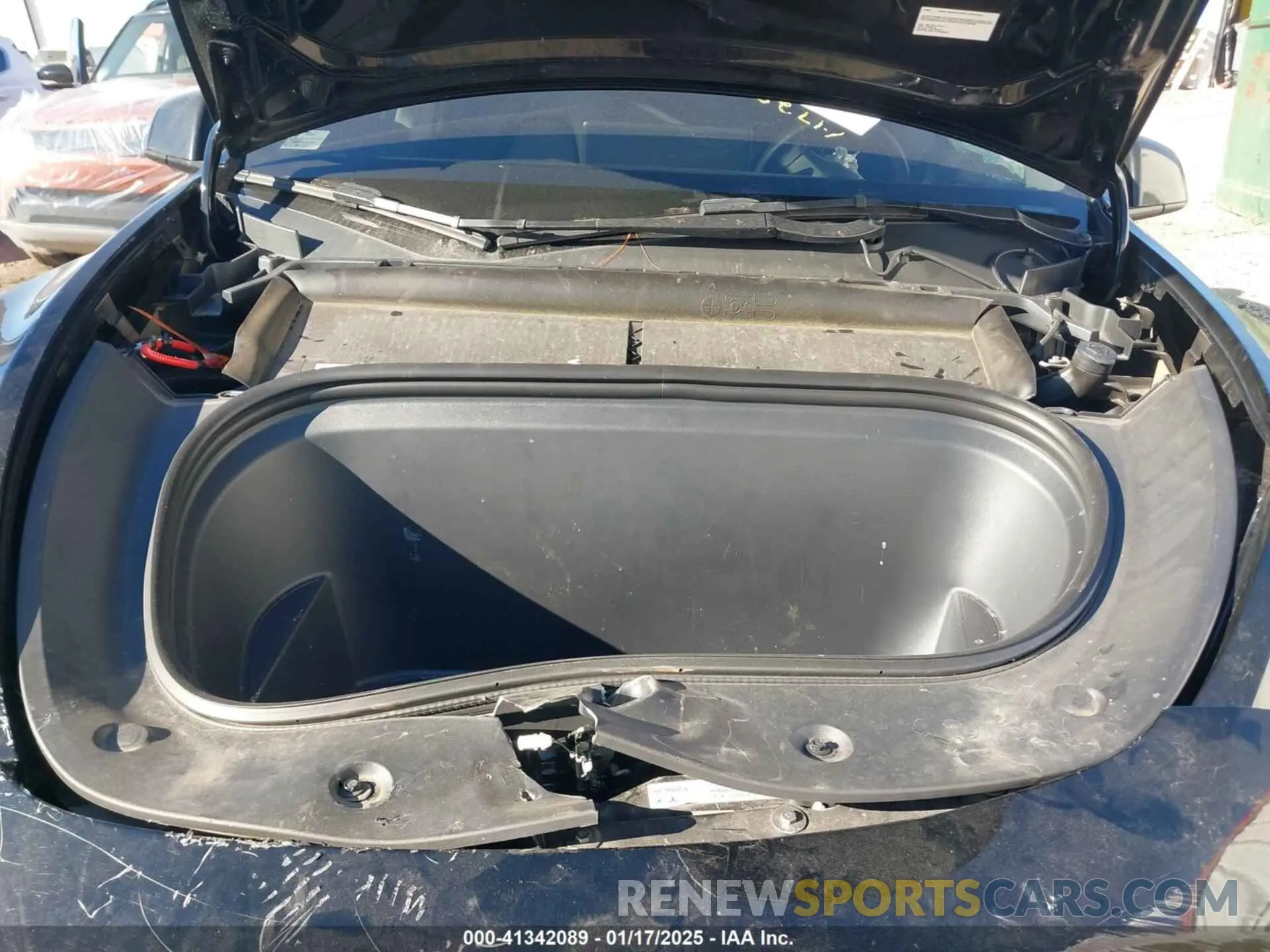 10 Photograph of a damaged car 7SAYGDEF2NF562903 TESLA MODEL Y 2022