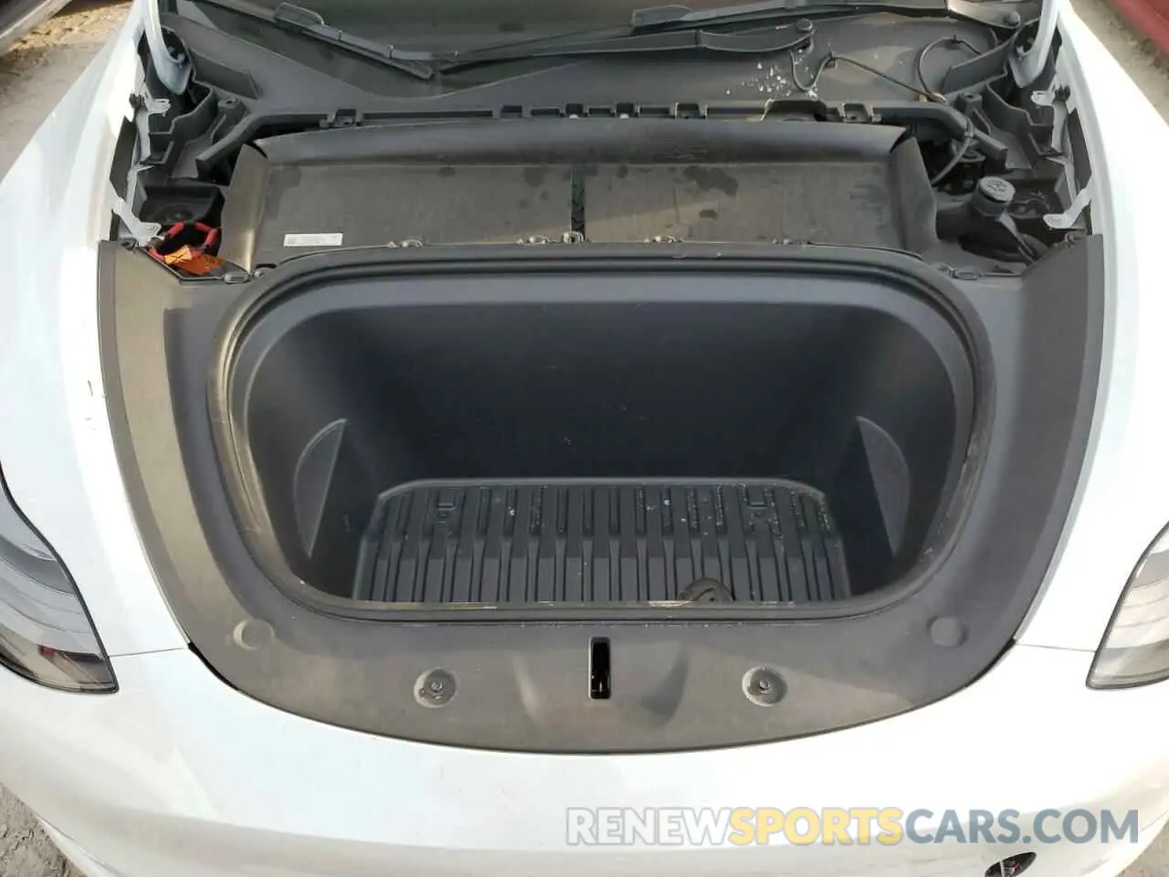 12 Photograph of a damaged car 7SAYGDEF2NF569141 TESLA MODEL Y 2022