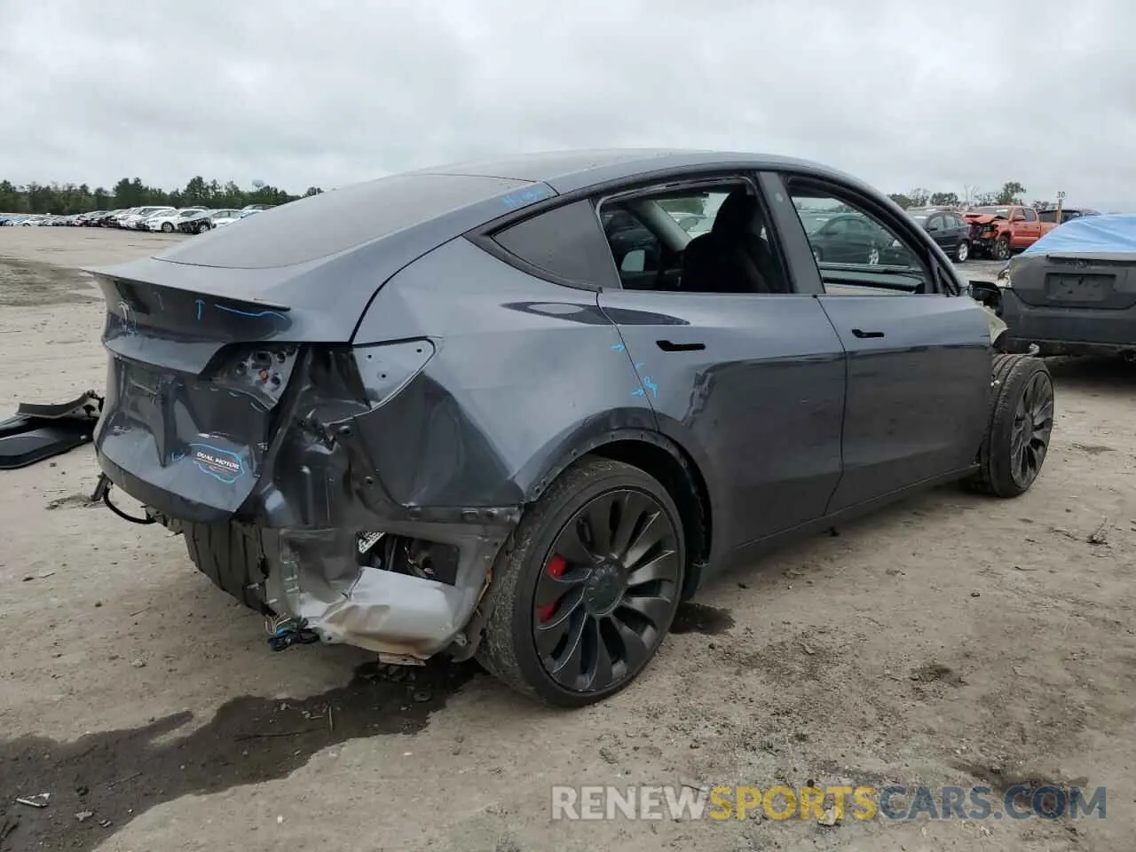 3 Photograph of a damaged car 7SAYGDEF3NF308147 TESLA MODEL Y 2022