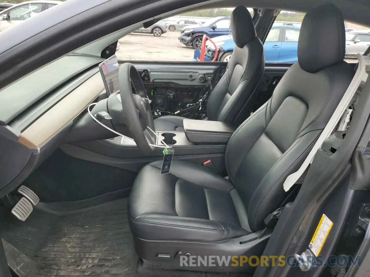 7 Photograph of a damaged car 7SAYGDEF3NF308147 TESLA MODEL Y 2022