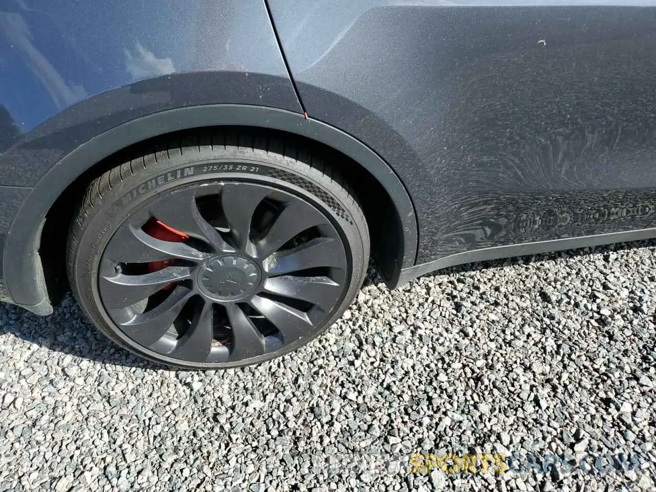 11 Photograph of a damaged car 7SAYGDEF3NF337180 TESLA MODEL Y 2022