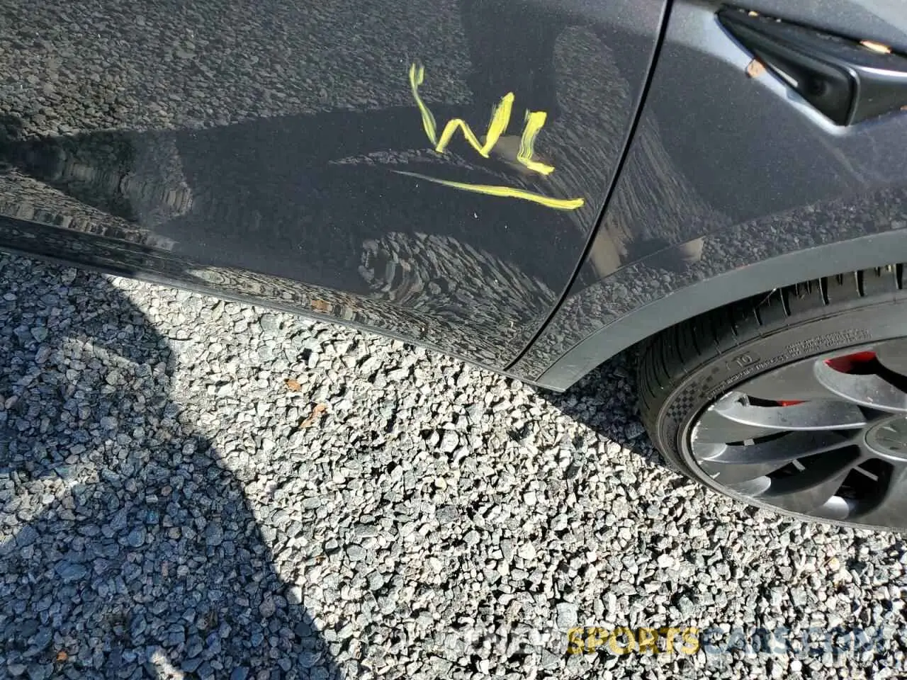 13 Photograph of a damaged car 7SAYGDEF3NF337180 TESLA MODEL Y 2022
