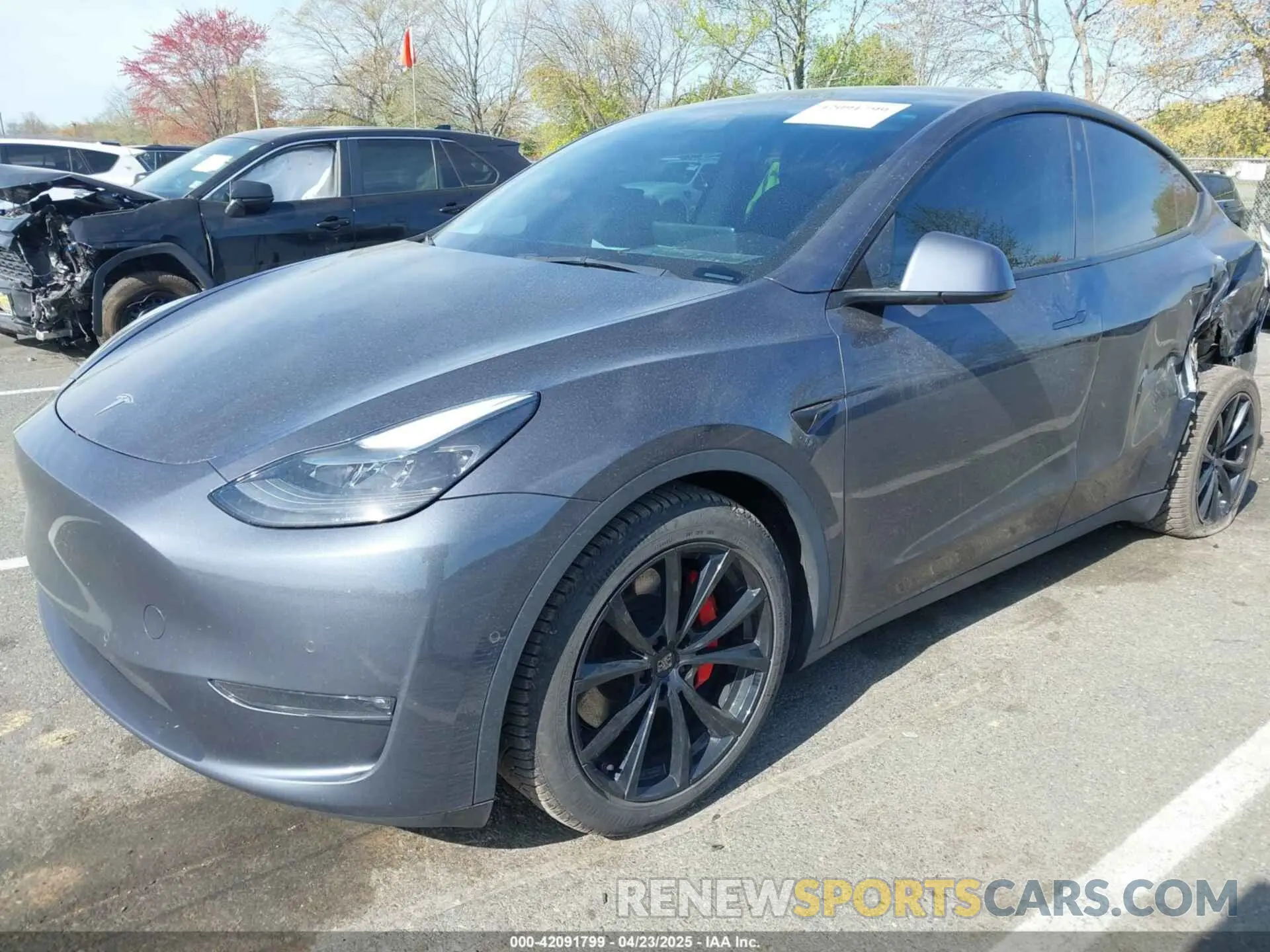2 Photograph of a damaged car 7SAYGDEF3NF374519 TESLA MODEL Y 2022