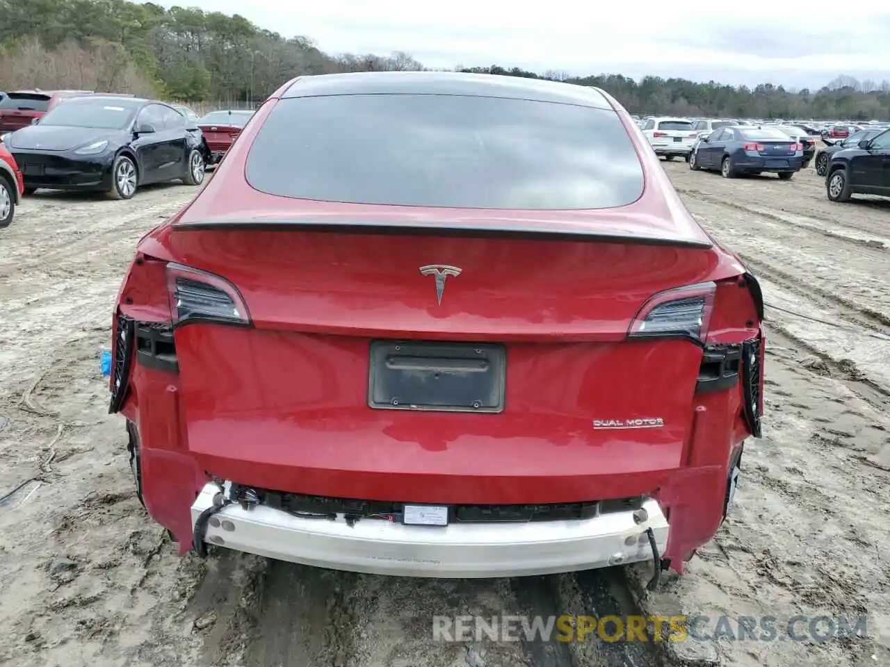 6 Photograph of a damaged car 7SAYGDEF3NF376951 TESLA MODEL Y 2022