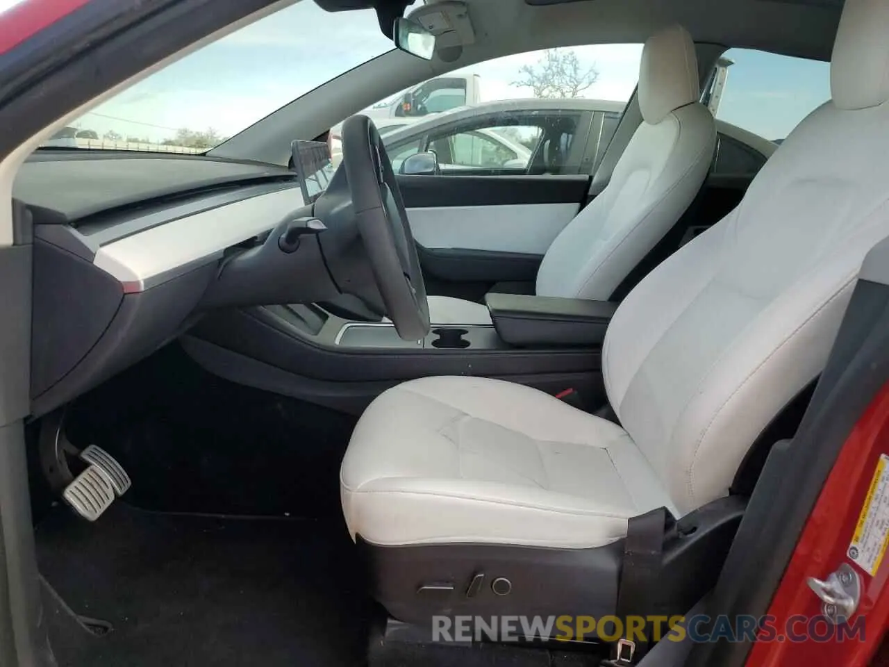 7 Photograph of a damaged car 7SAYGDEF3NF388906 TESLA MODEL Y 2022