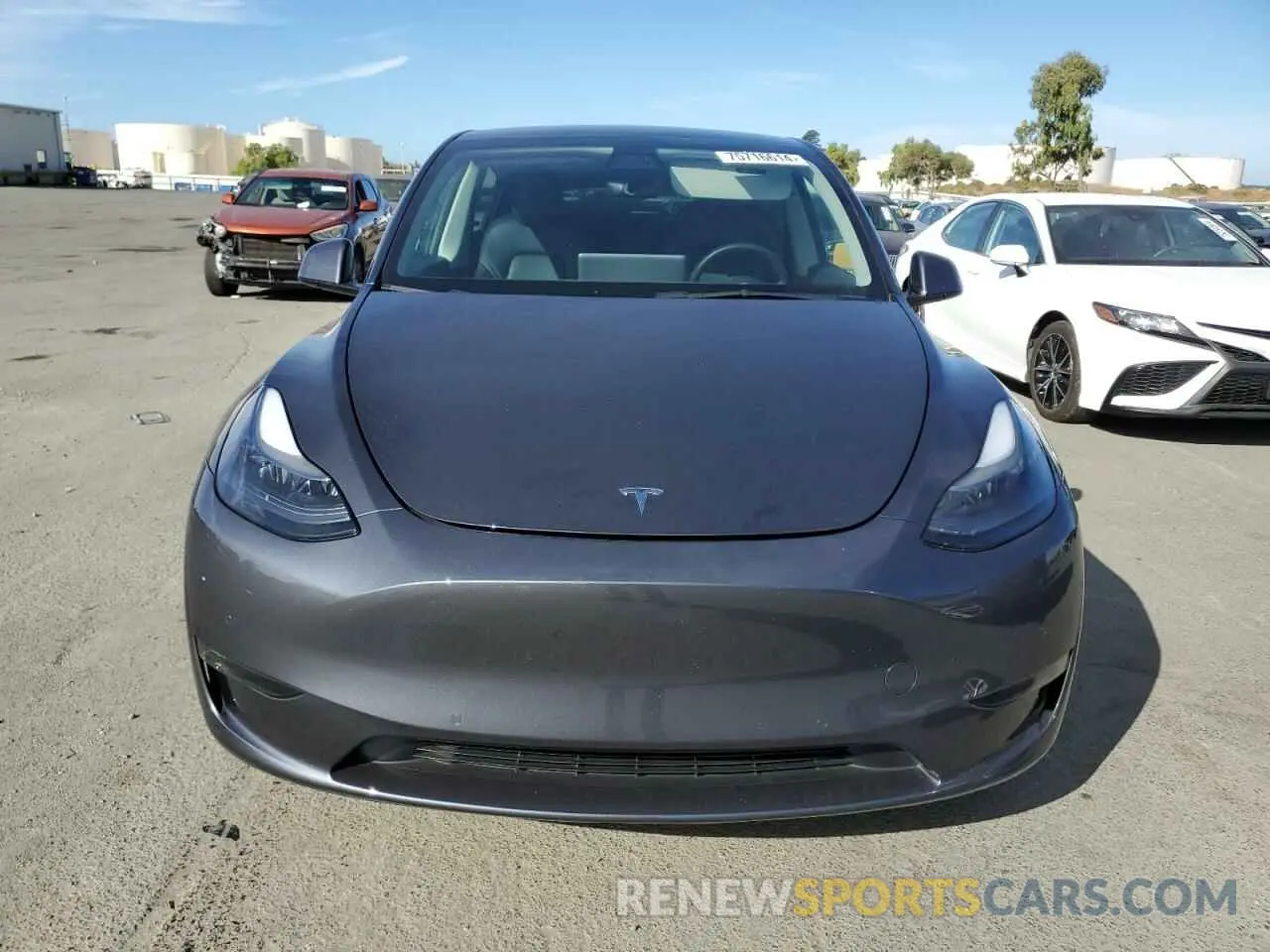 5 Photograph of a damaged car 7SAYGDEF3NF405851 TESLA MODEL Y 2022
