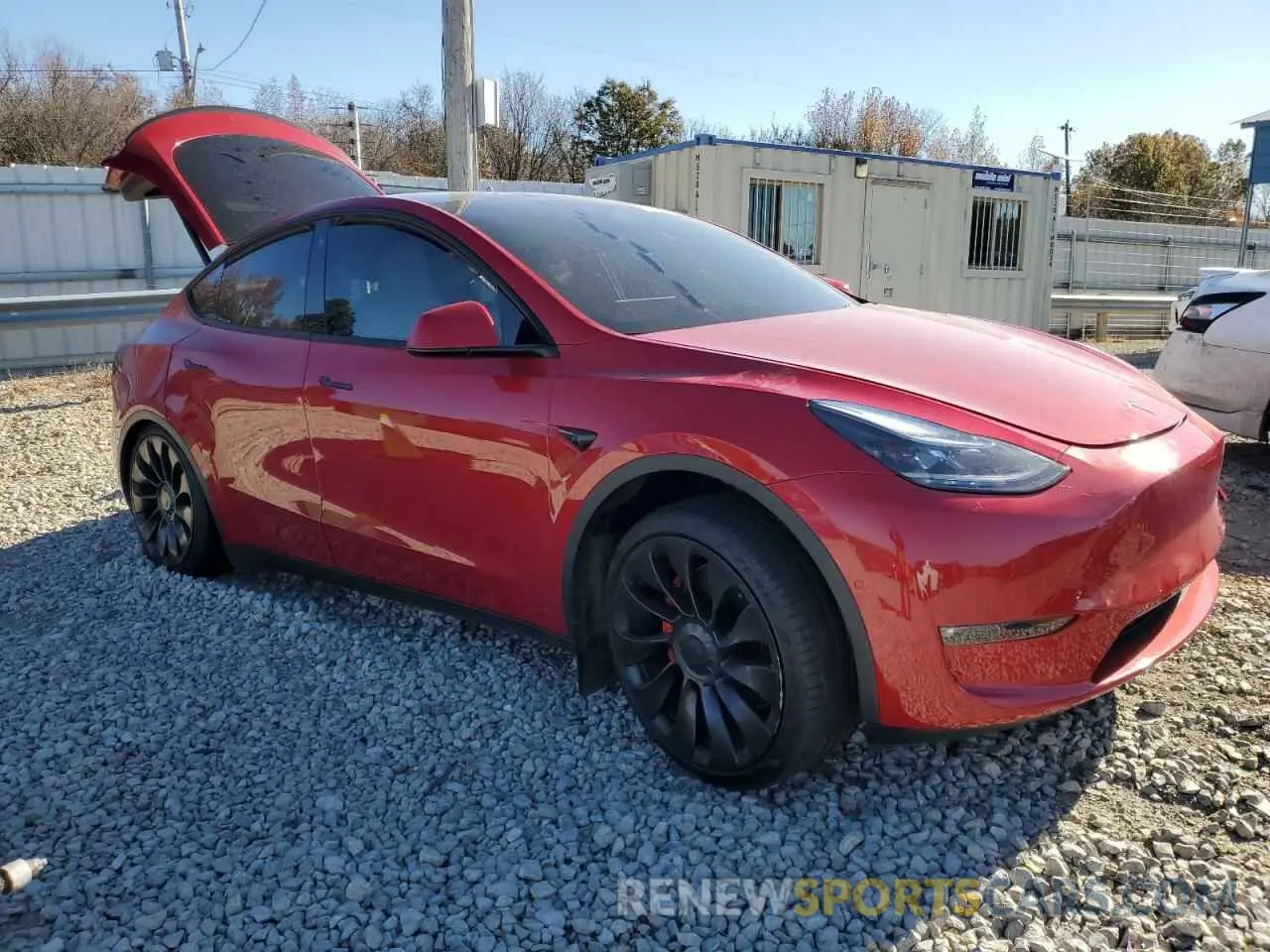 4 Photograph of a damaged car 7SAYGDEF3NF442026 TESLA MODEL Y 2022