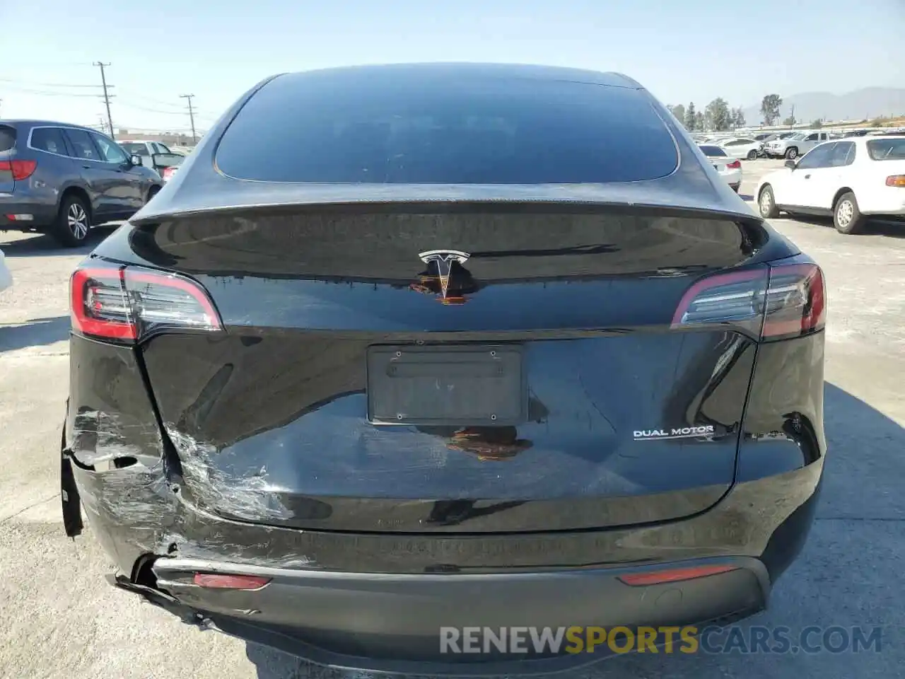 6 Photograph of a damaged car 7SAYGDEF3NF445587 TESLA MODEL Y 2022