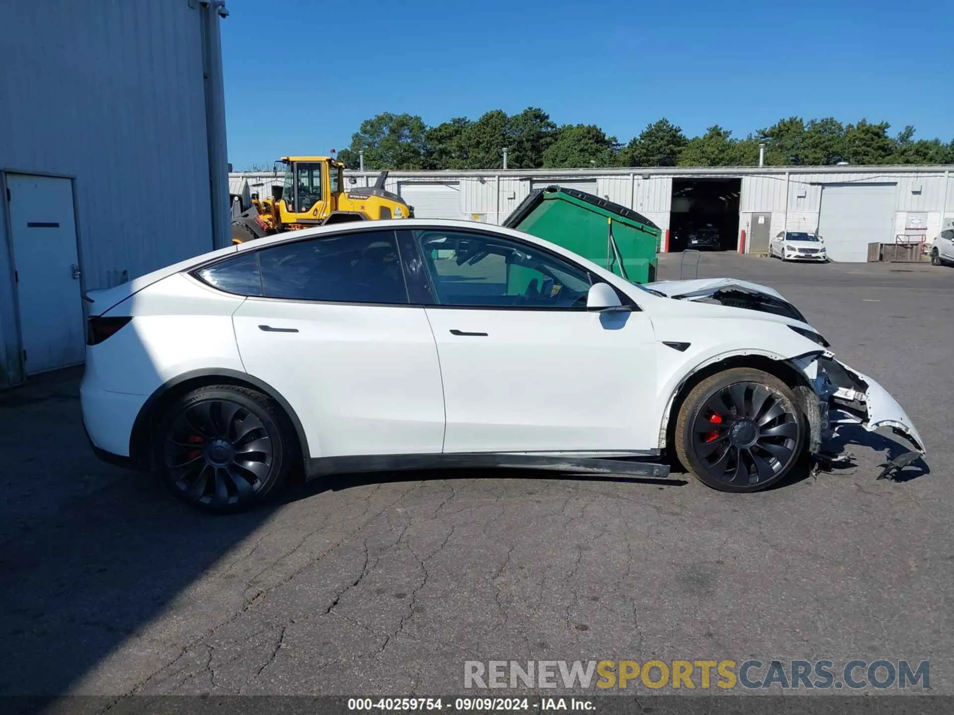 14 Photograph of a damaged car 7SAYGDEF3NF448912 TESLA MODEL Y 2022