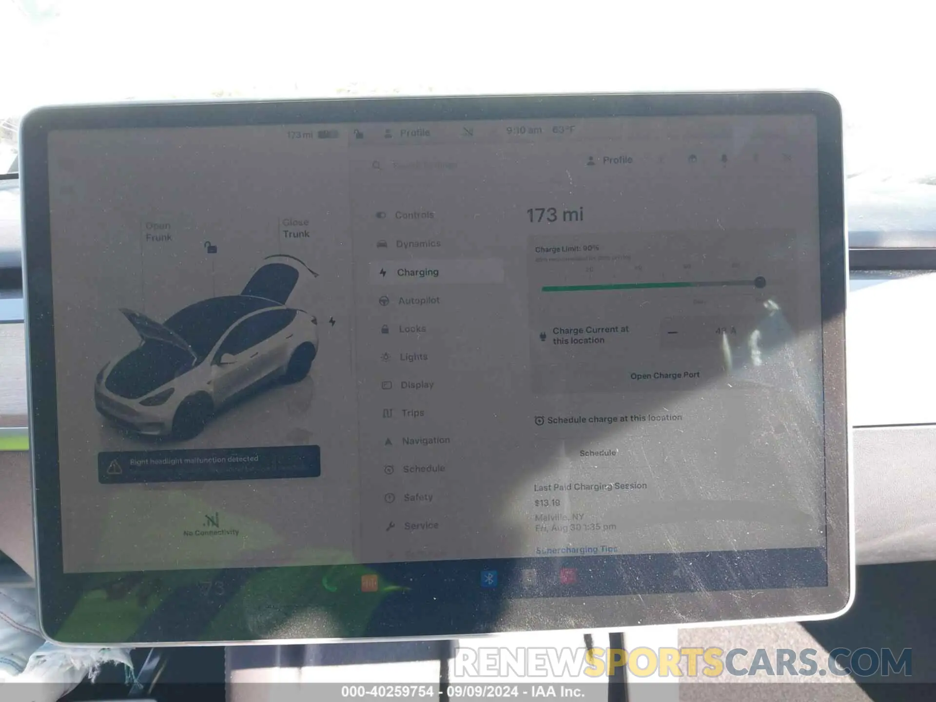 18 Photograph of a damaged car 7SAYGDEF3NF448912 TESLA MODEL Y 2022
