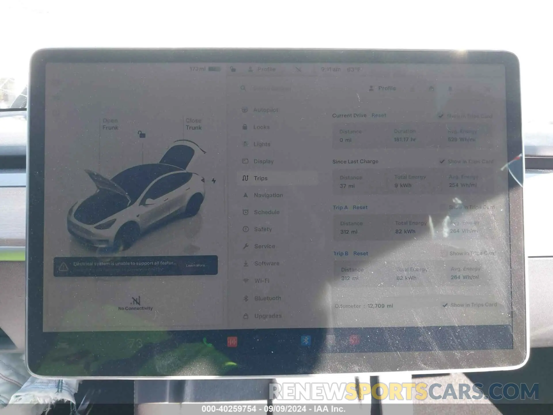19 Photograph of a damaged car 7SAYGDEF3NF448912 TESLA MODEL Y 2022