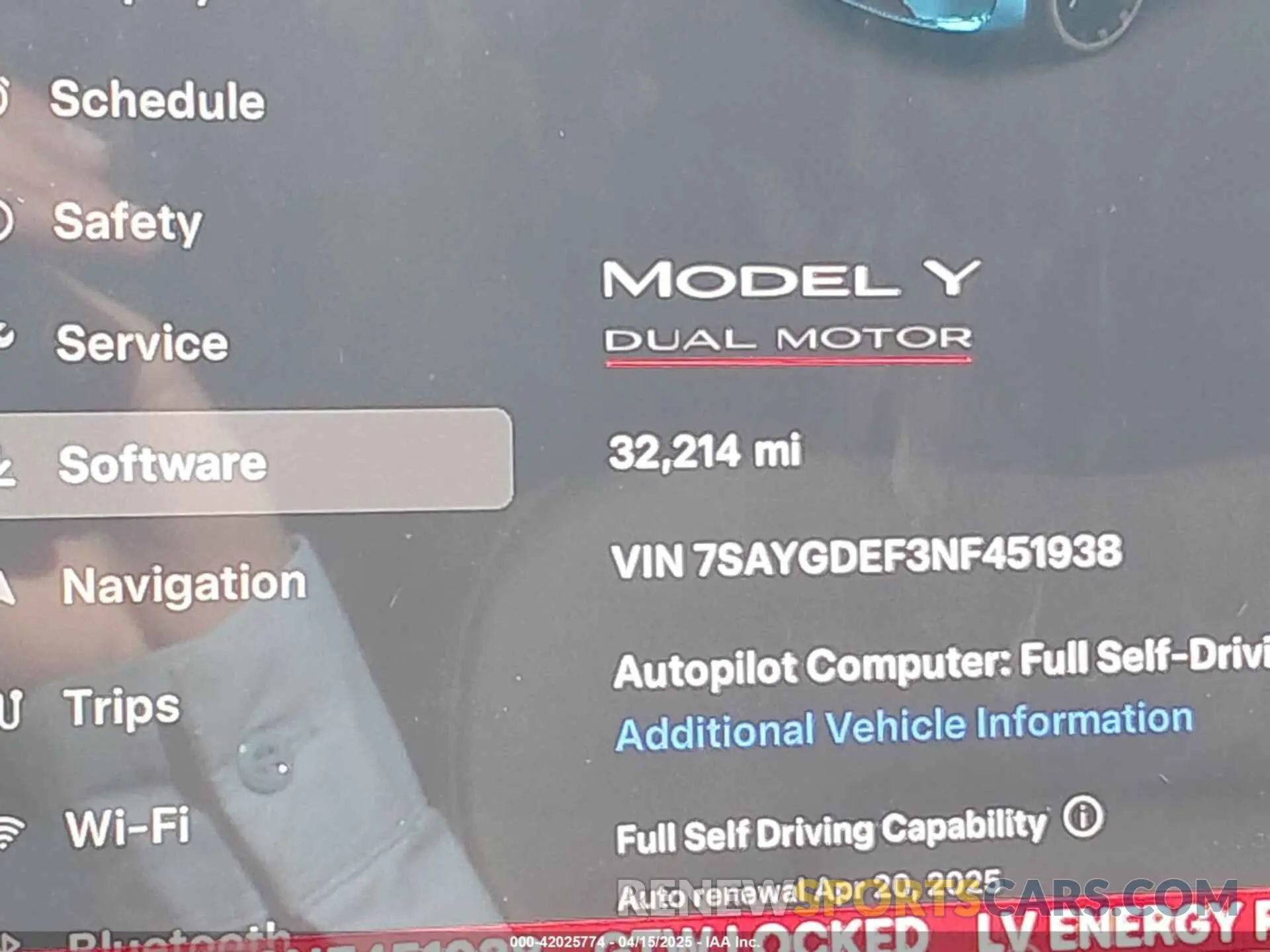 14 Photograph of a damaged car 7SAYGDEF3NF451938 TESLA MODEL Y 2022